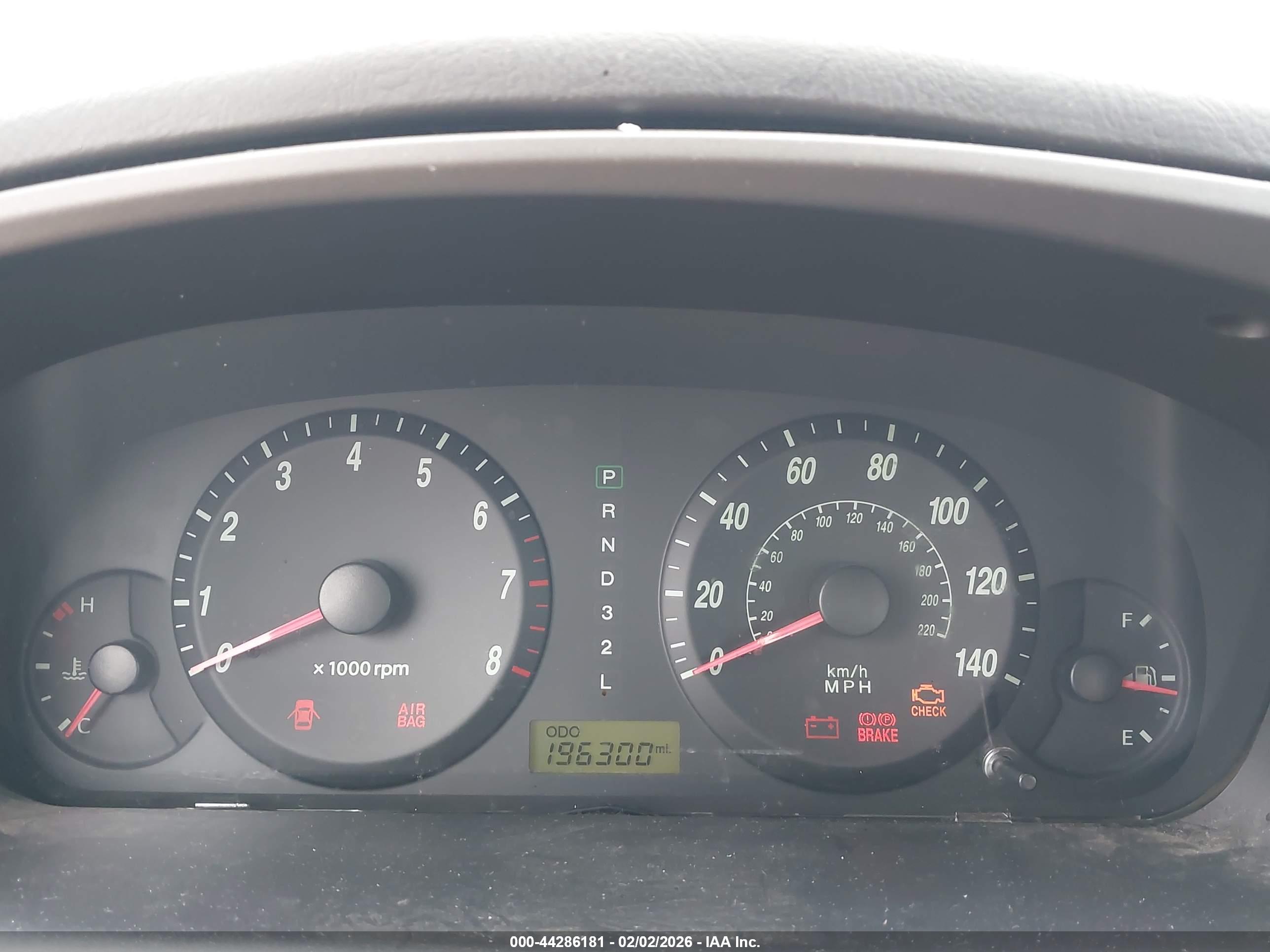 HYUNDAI ELANTRA image 7