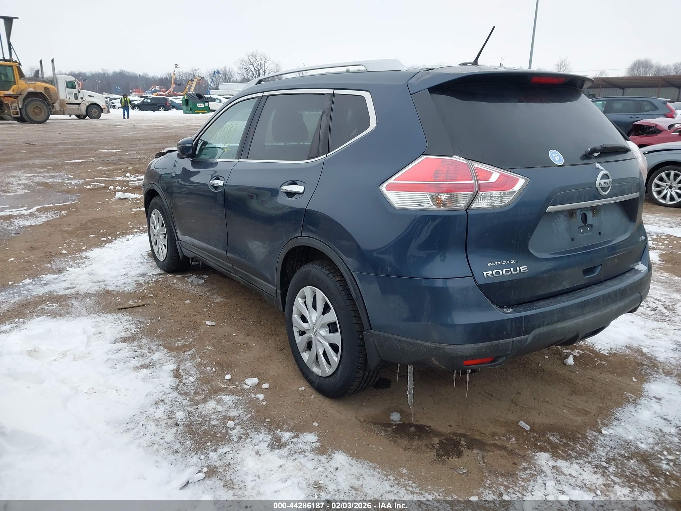 NISSAN ROGUE image 3