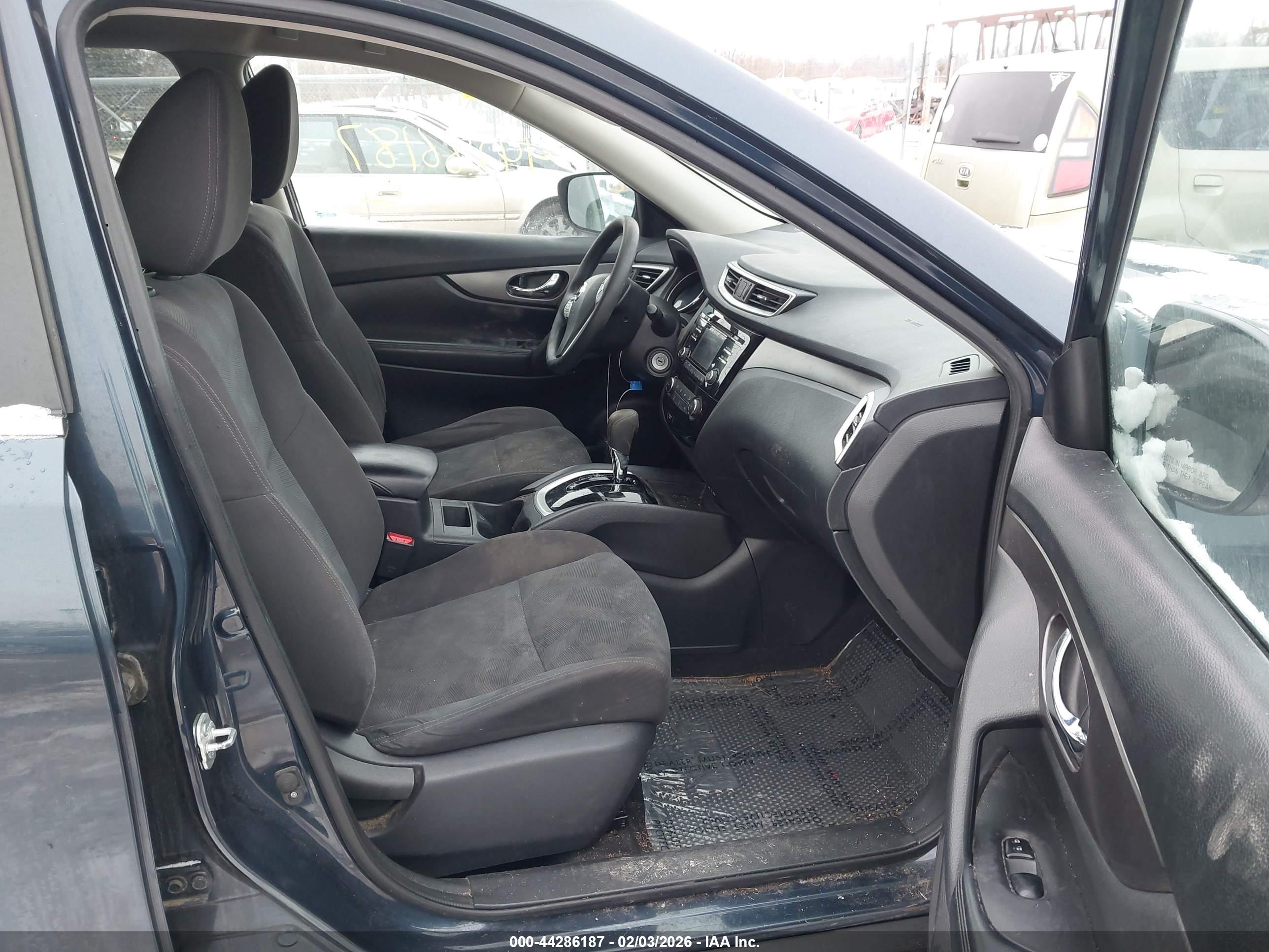 NISSAN ROGUE image 5