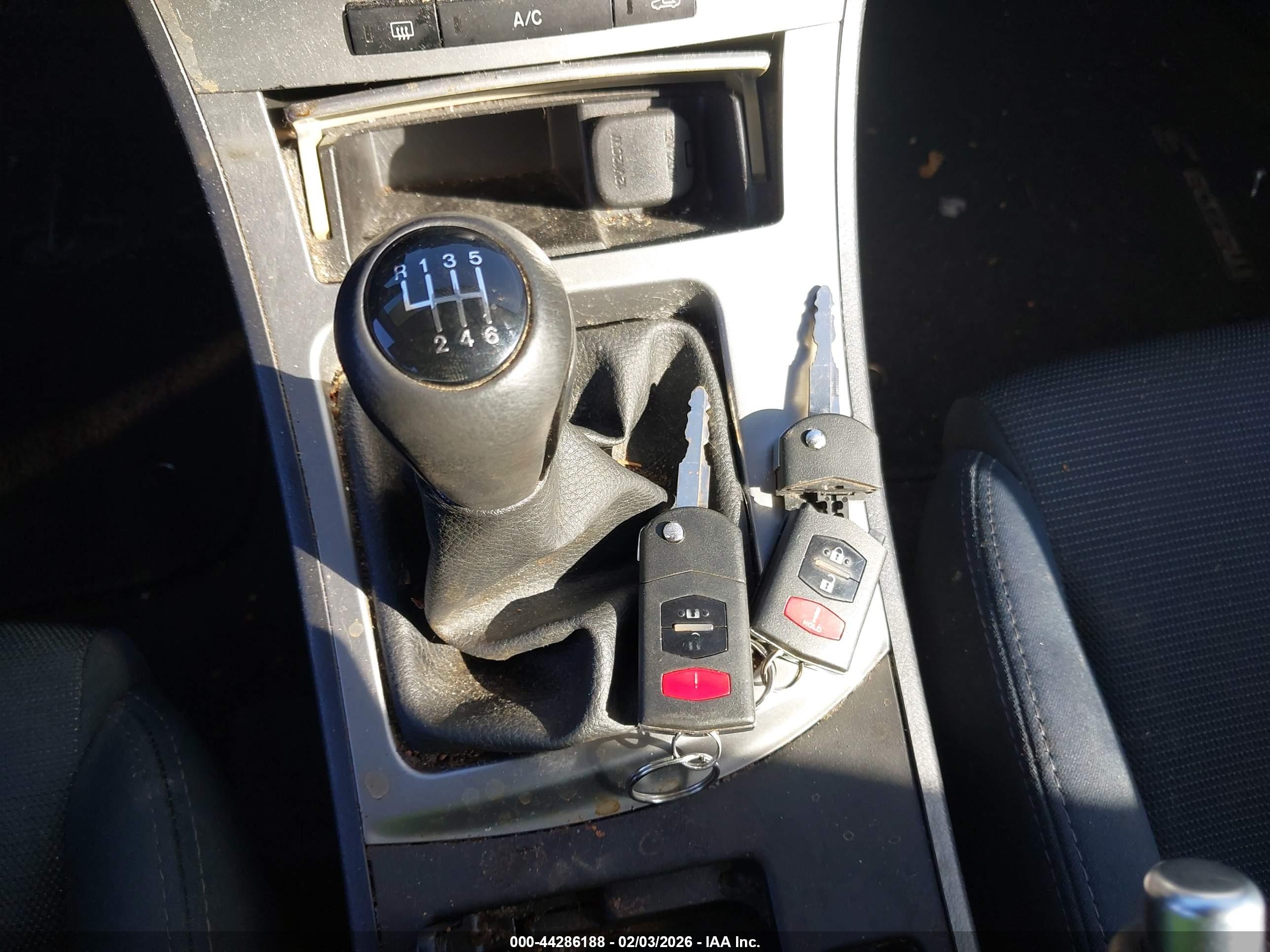 MAZDA MAZDA3 image 11