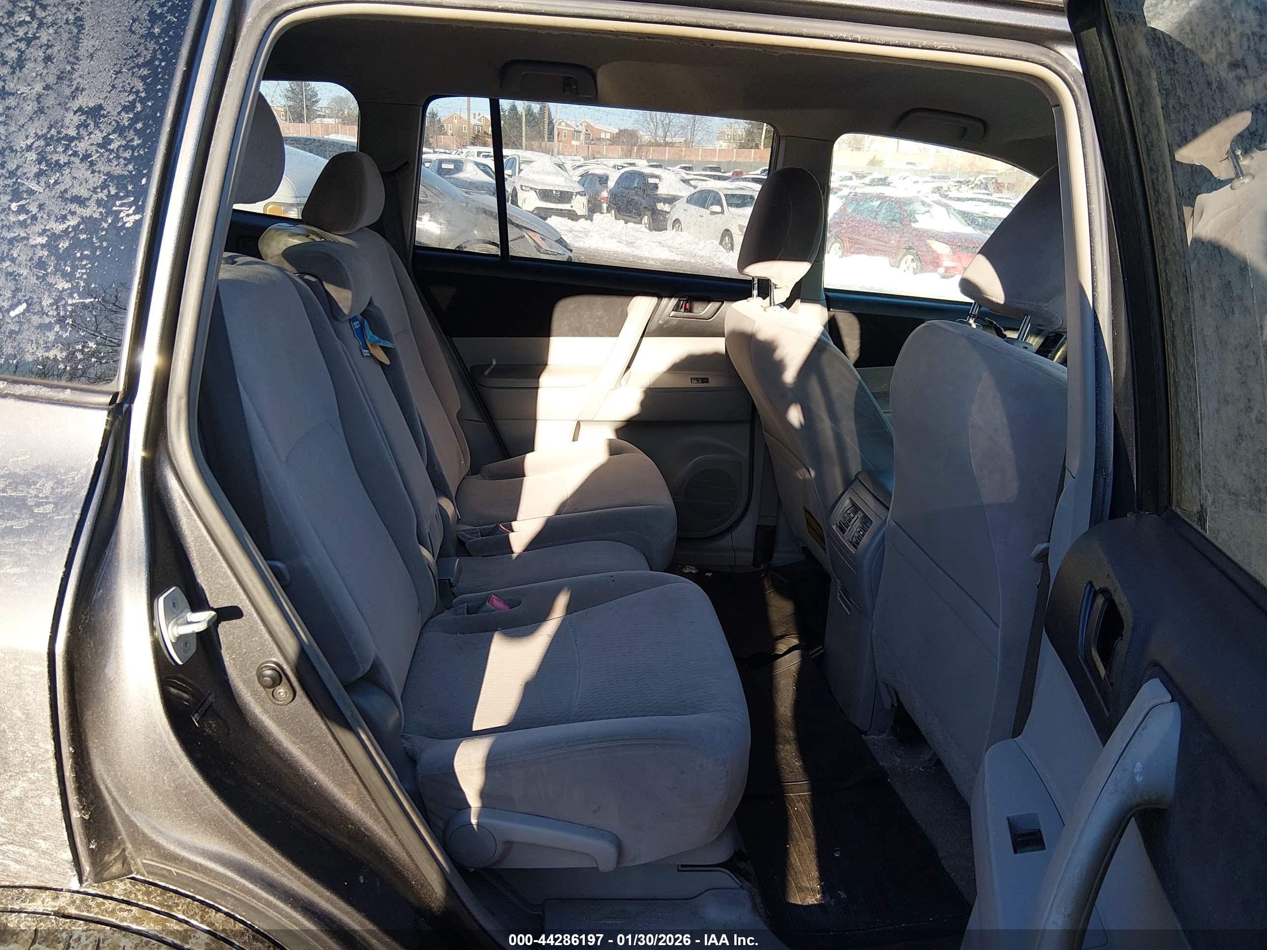 TOYOTA HIGHLANDER image 8