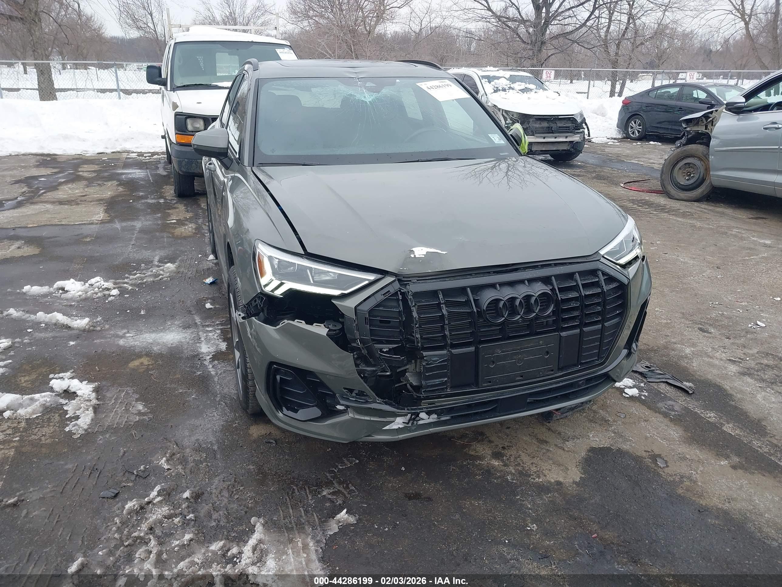 AUDI Q3 image 6