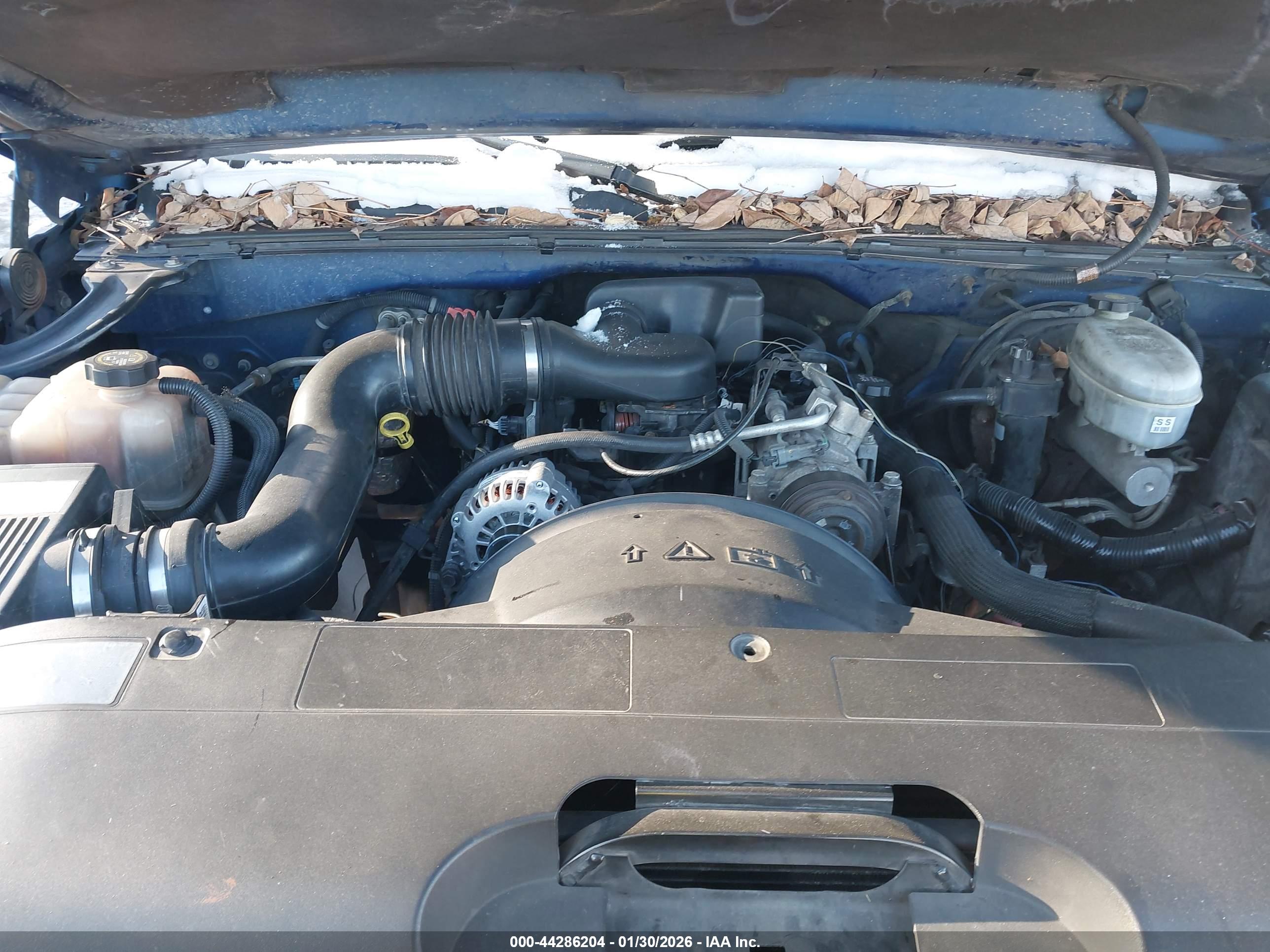 CHEVROLET SILVERADO image 10