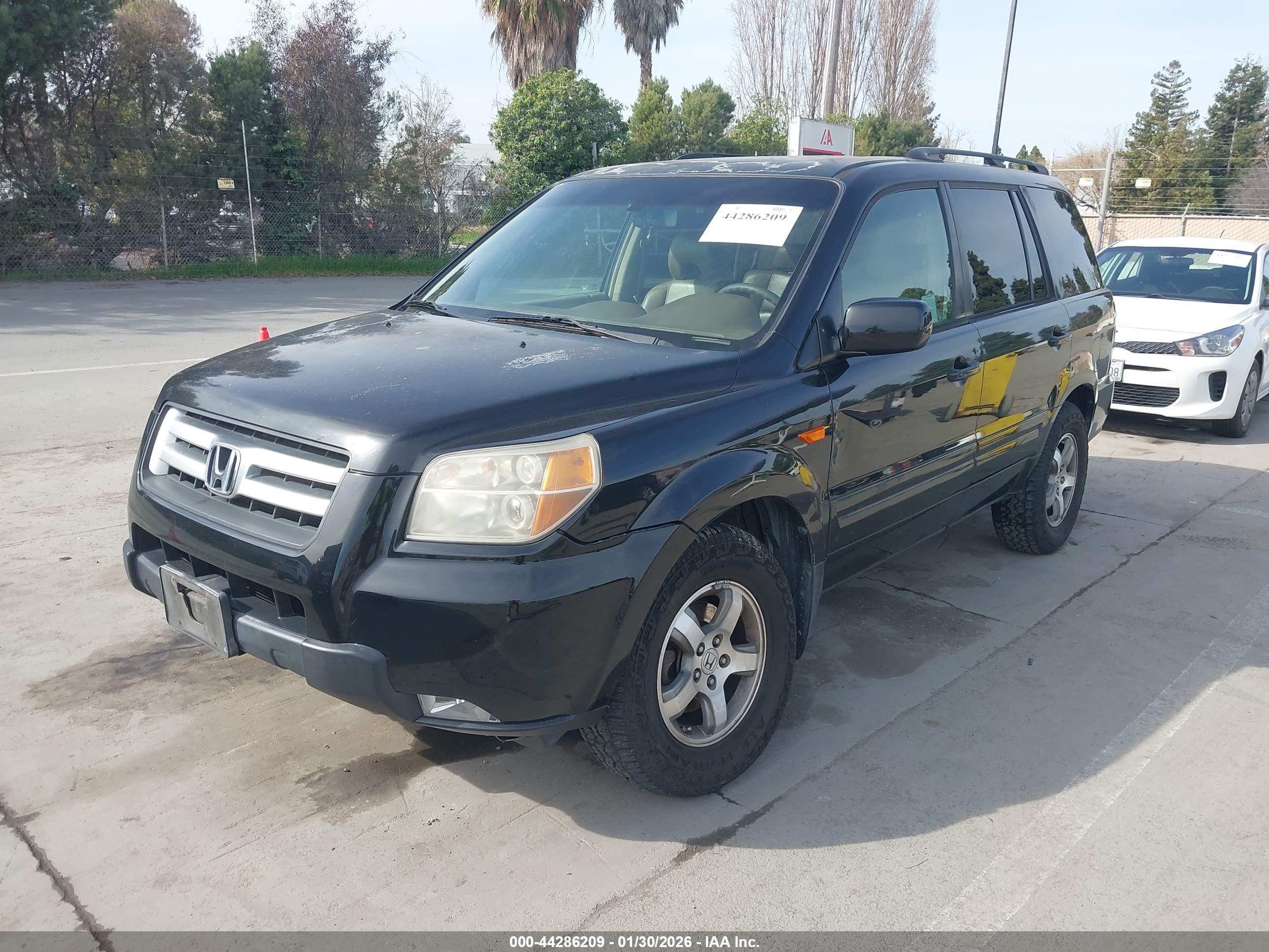 HONDA PILOT image 2