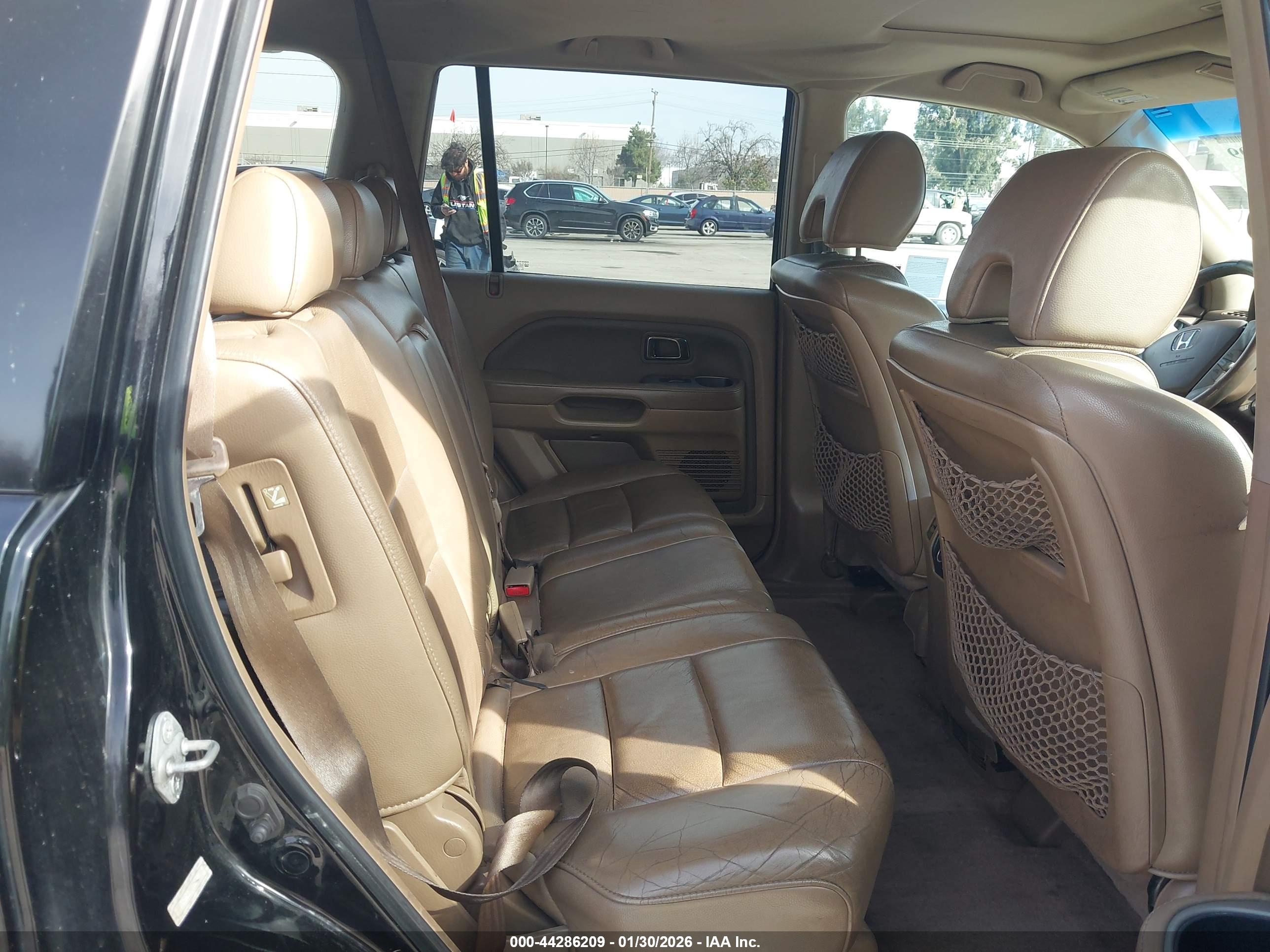 HONDA PILOT image 8