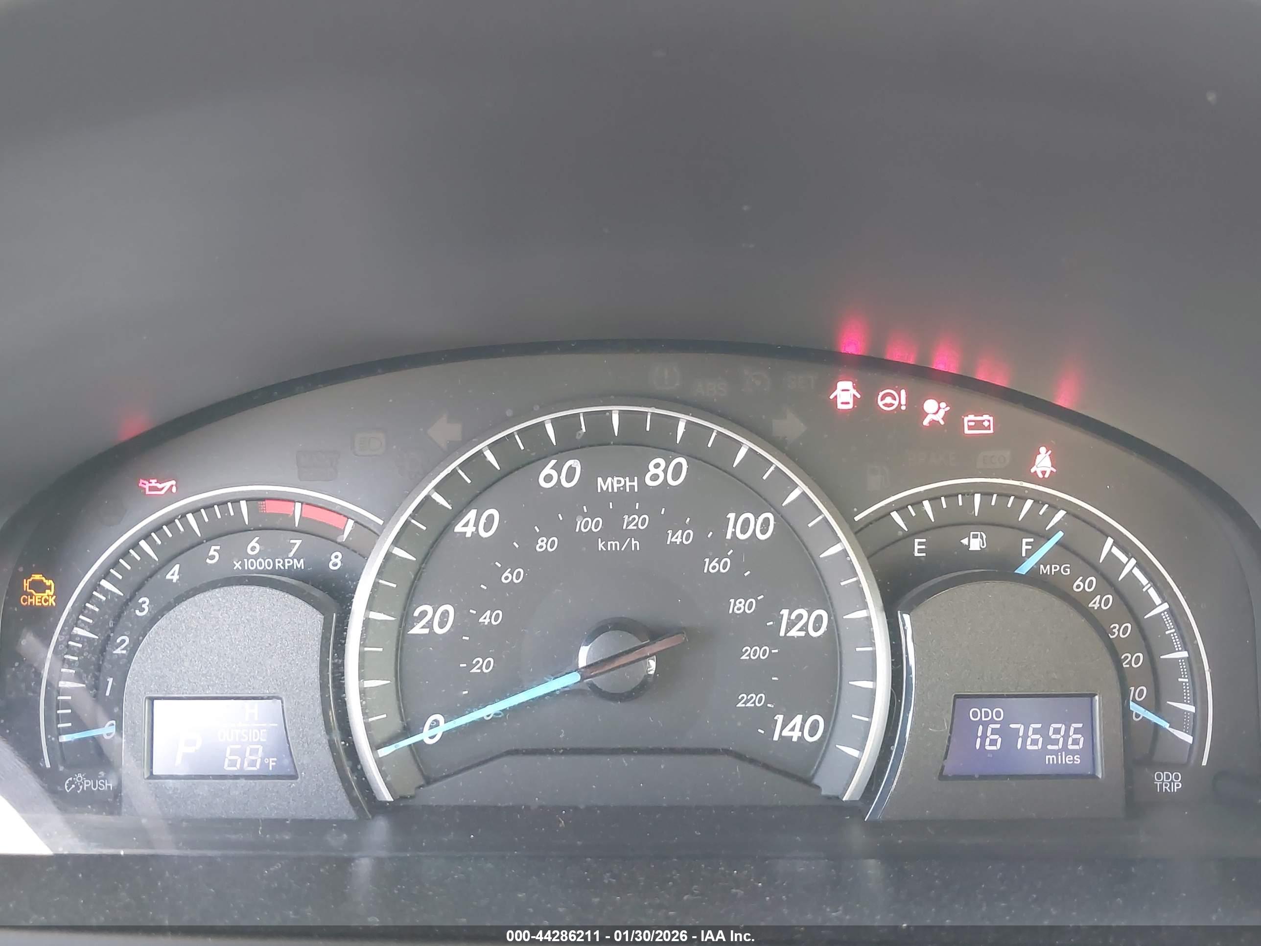 TOYOTA CAMRY image 7