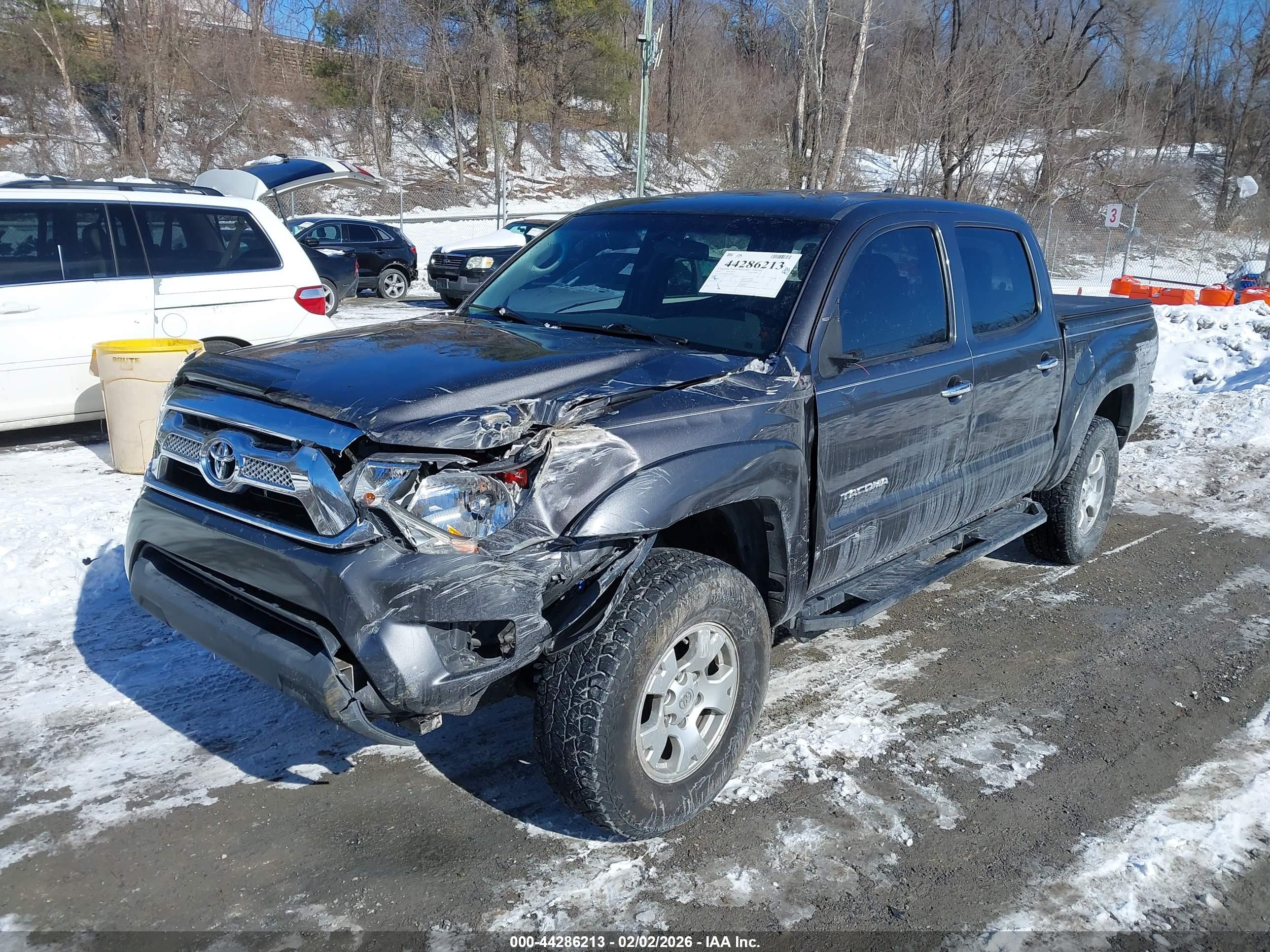 TOYOTA TACOMA image 2