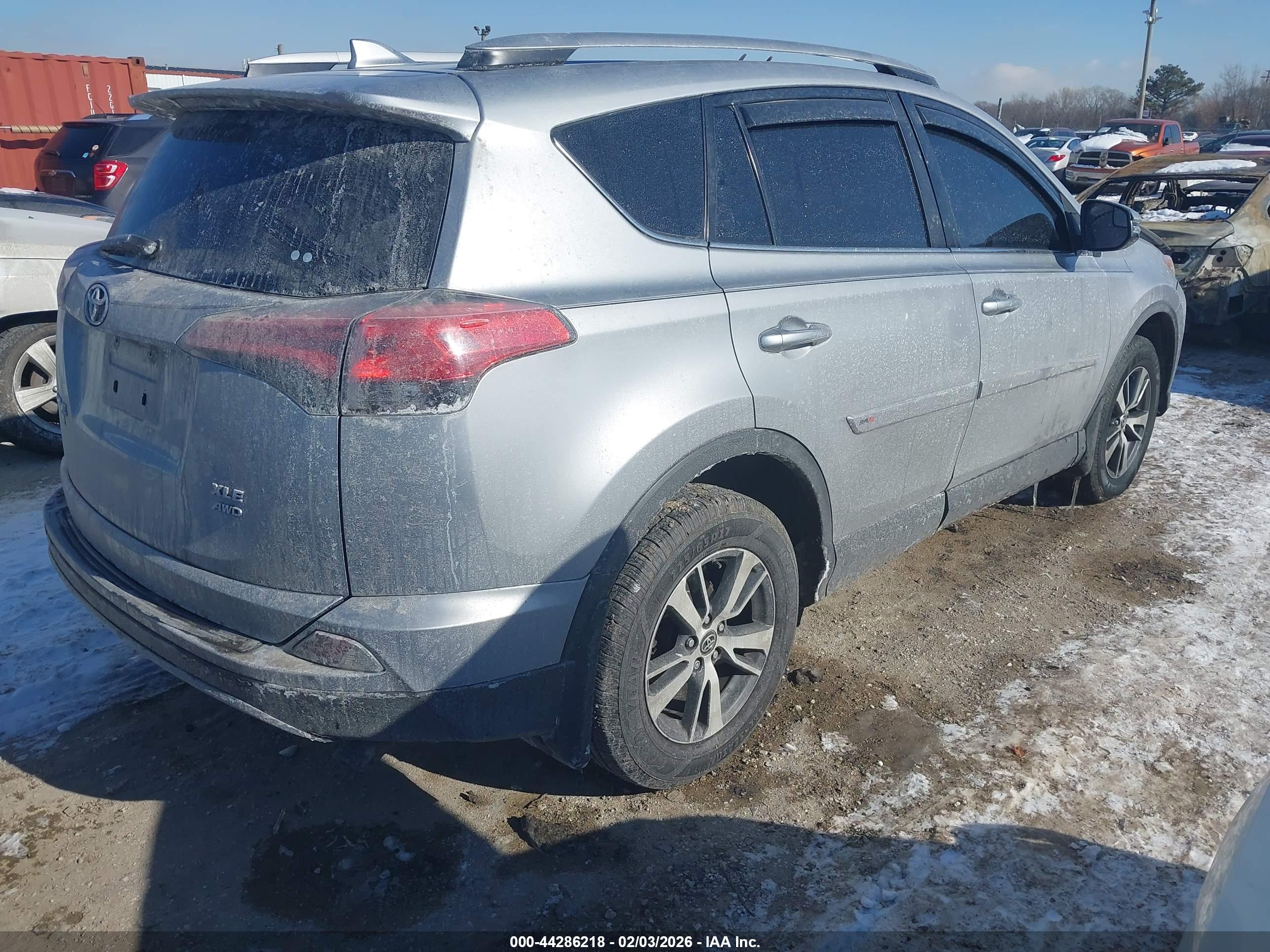 TOYOTA RAV4 image 4
