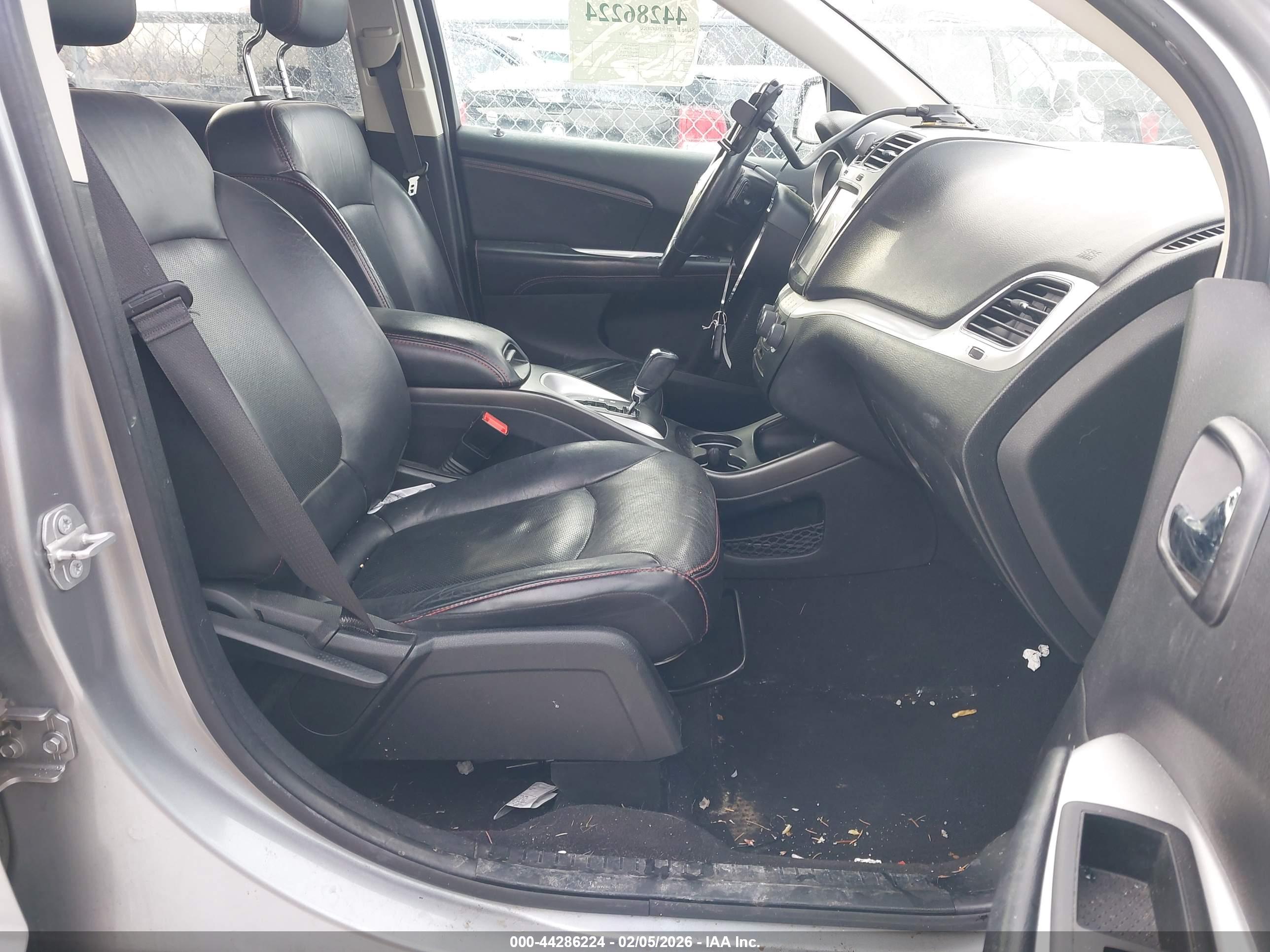 DODGE JOURNEY image 5