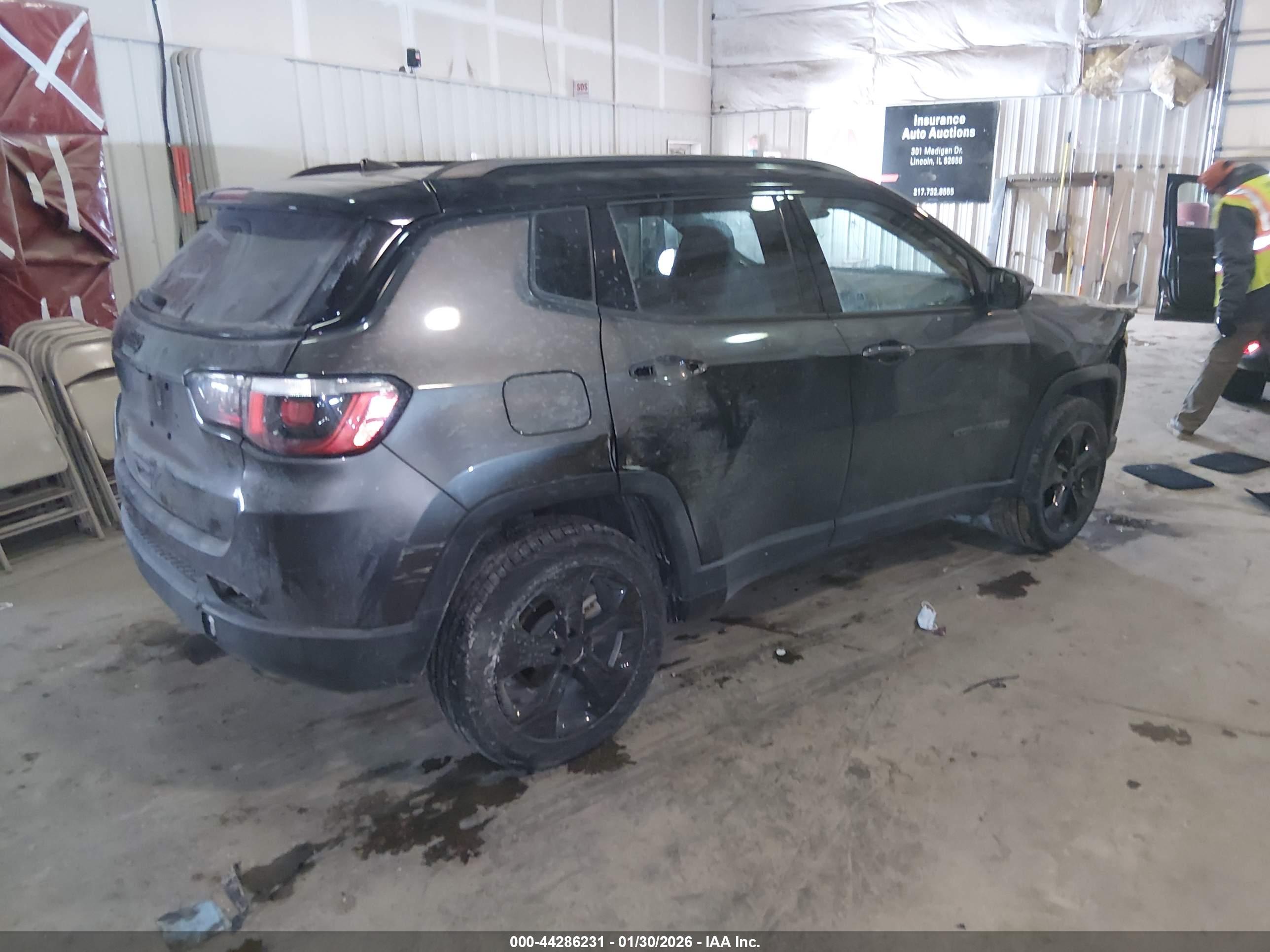 JEEP COMPASS image 4