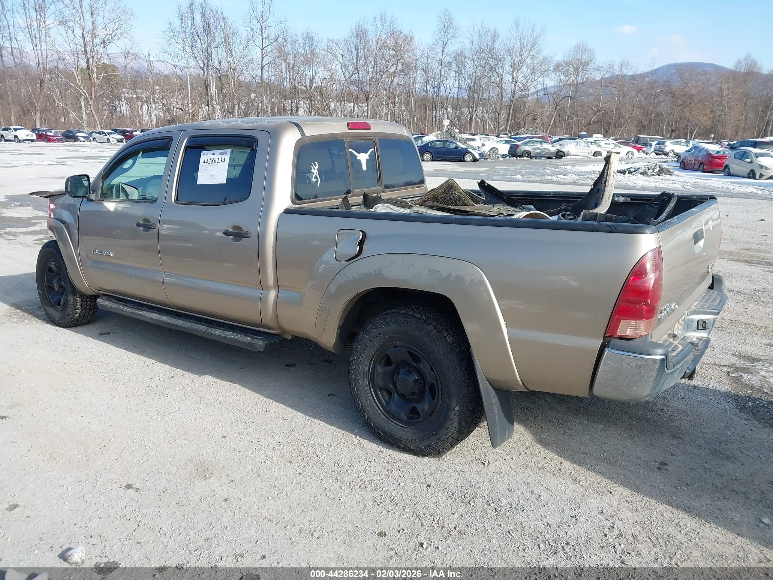 TOYOTA TACOMA image 3