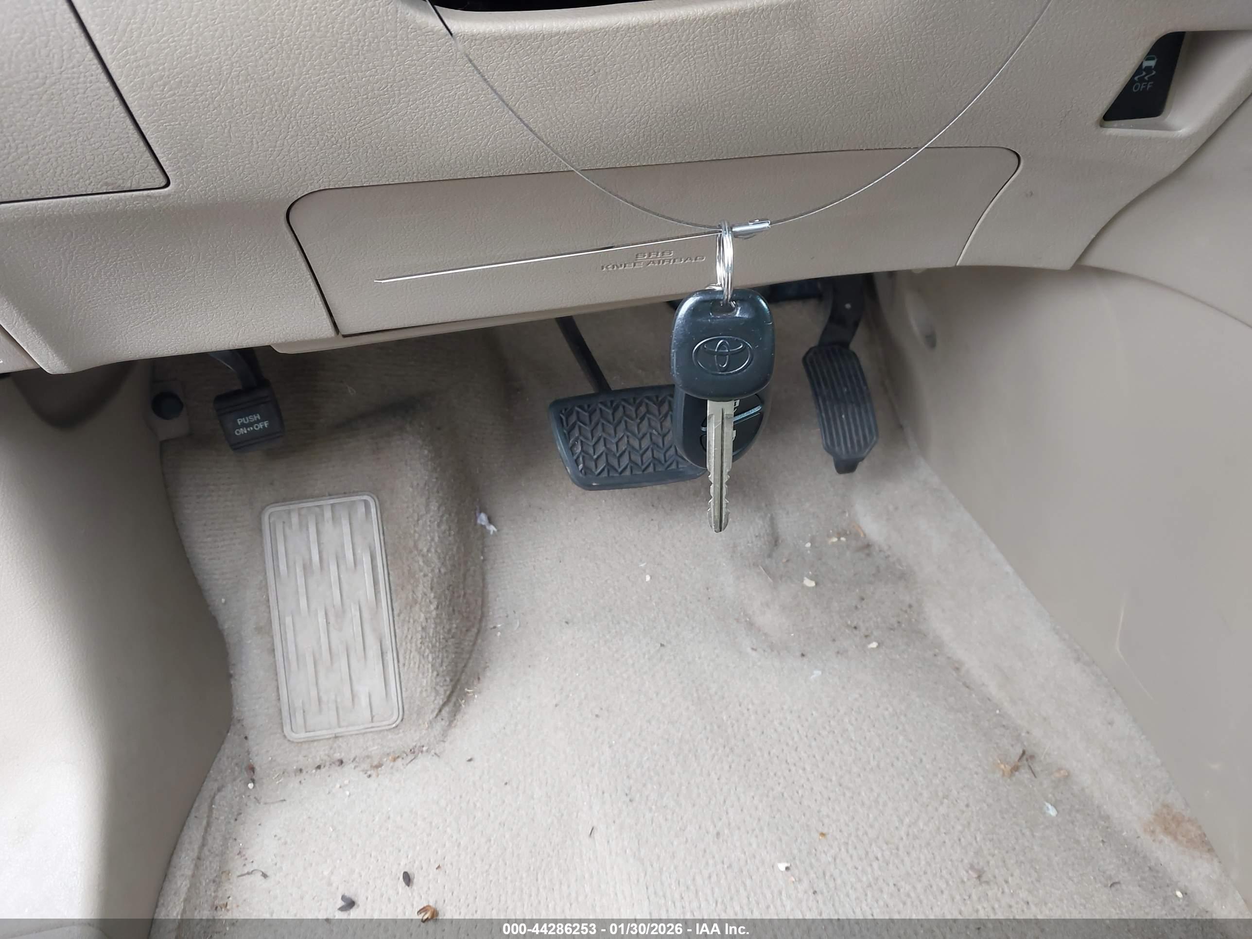 TOYOTA HIGHLANDER image 11