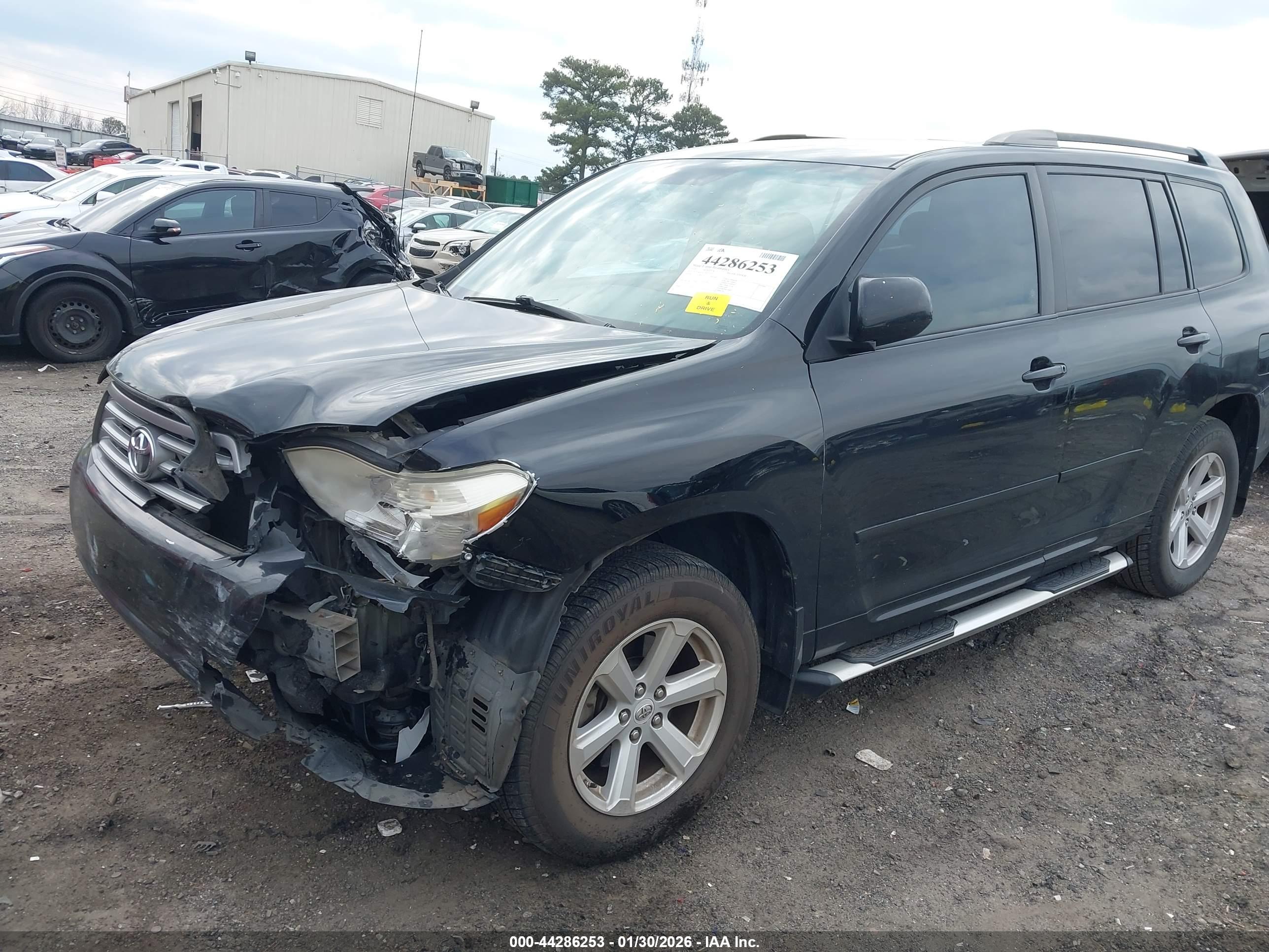 TOYOTA HIGHLANDER image 2