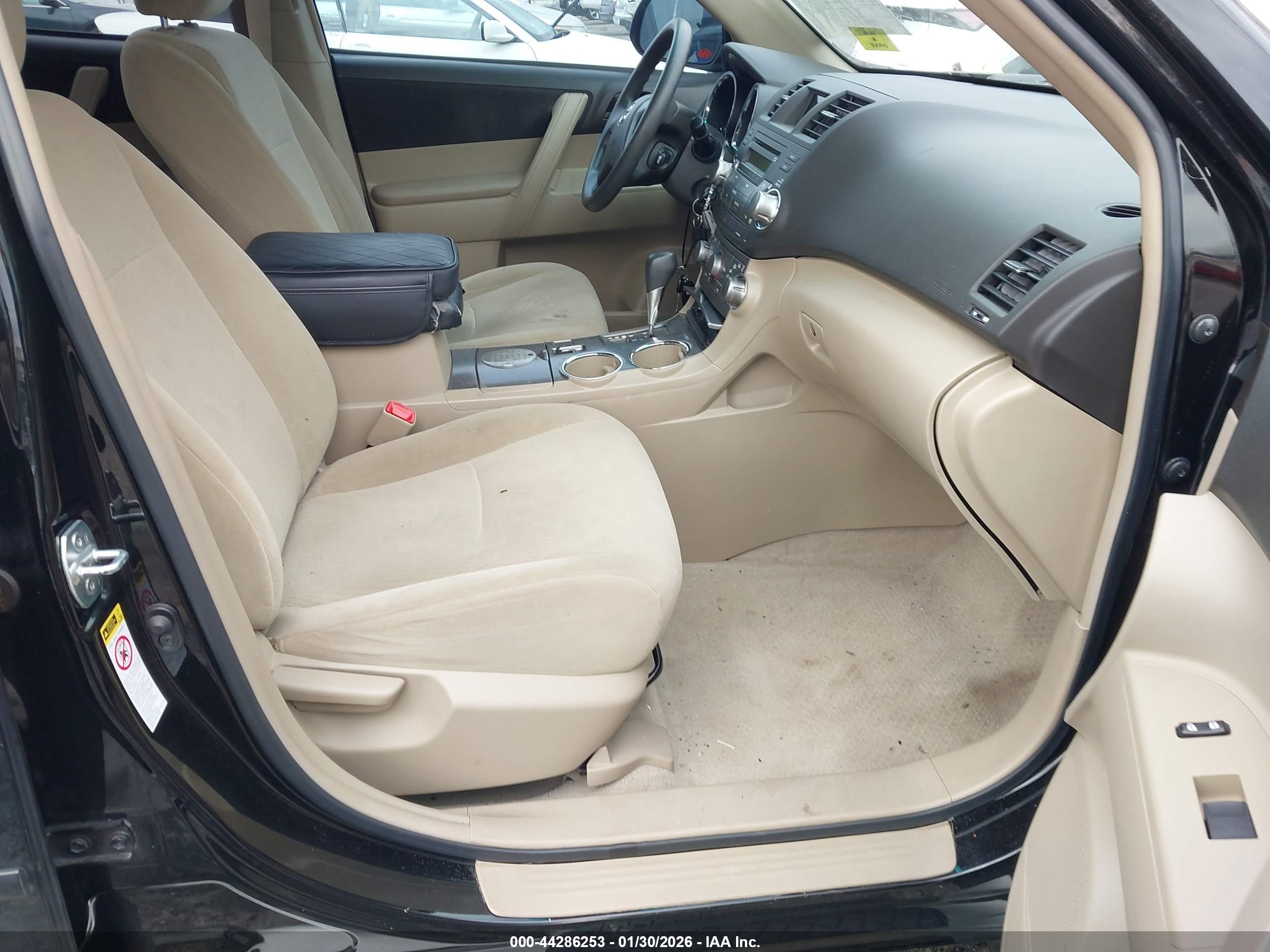 TOYOTA HIGHLANDER image 5