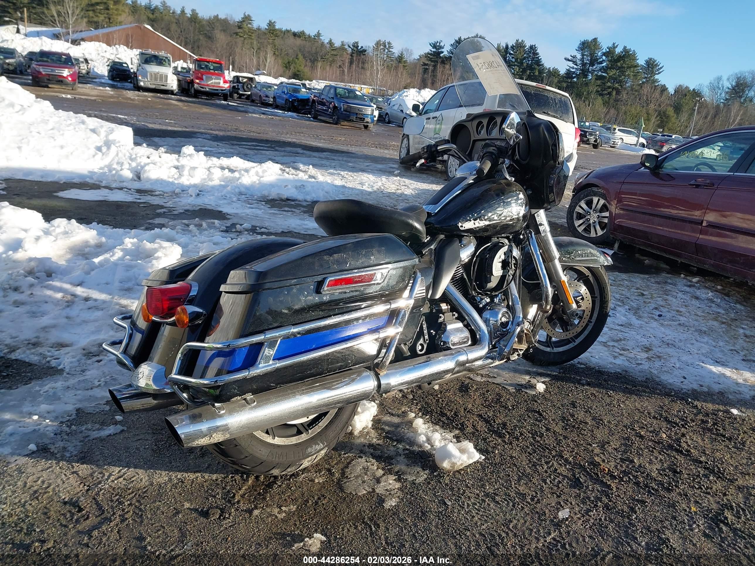 HARLEY-DAVIDSON FLHTP image 4