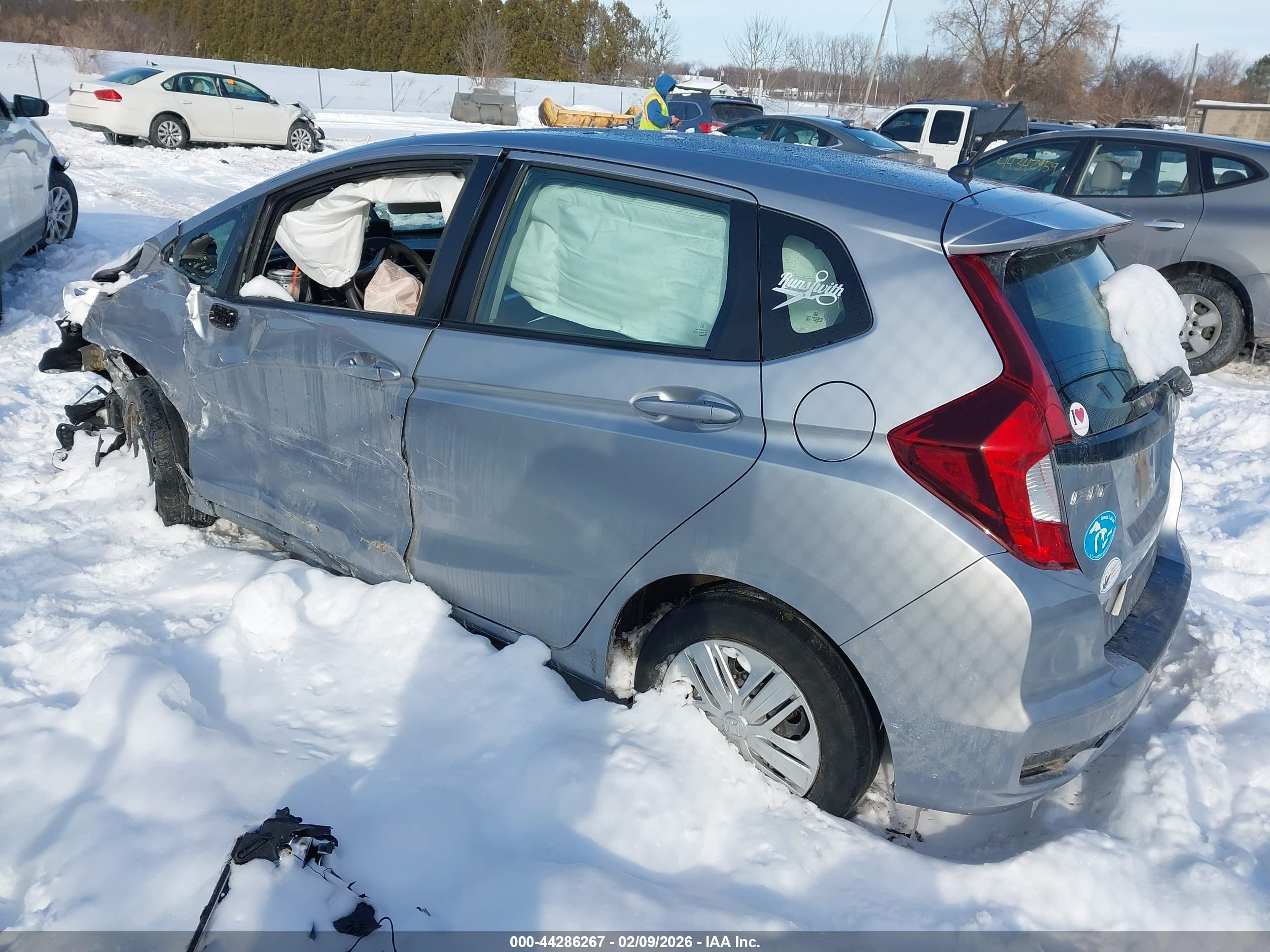 HONDA FIT image 3