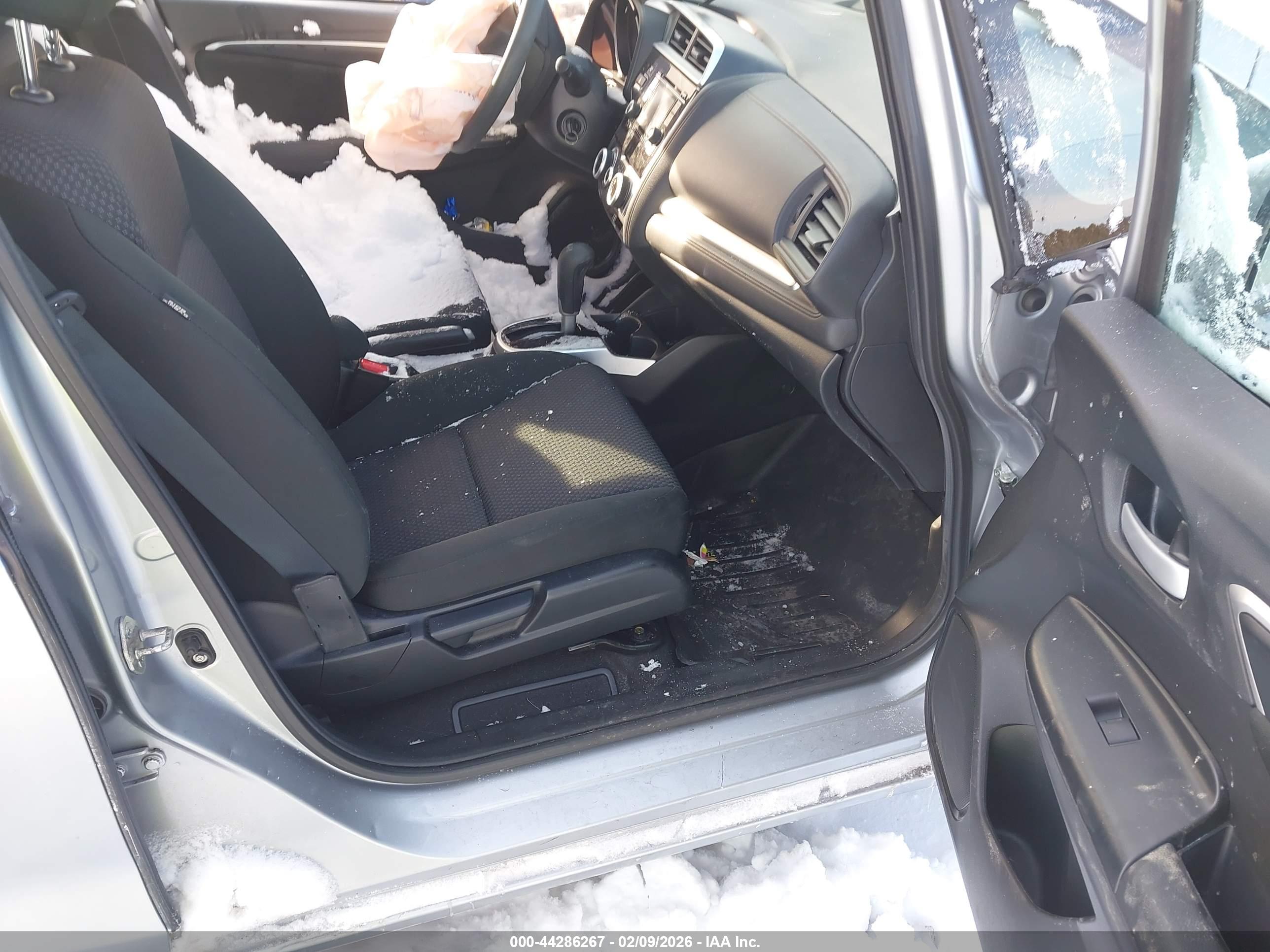 HONDA FIT image 5