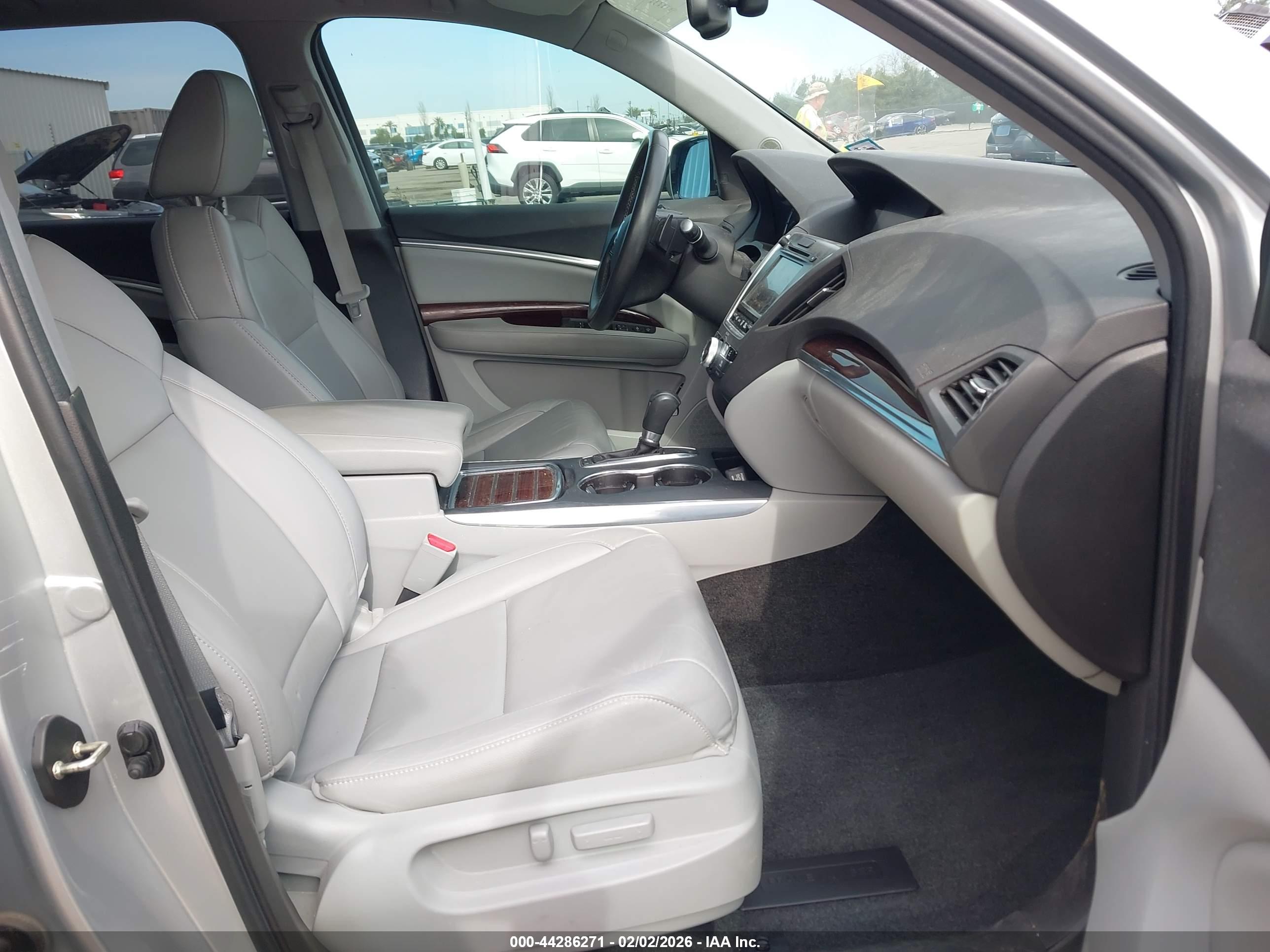 ACURA MDX image 5