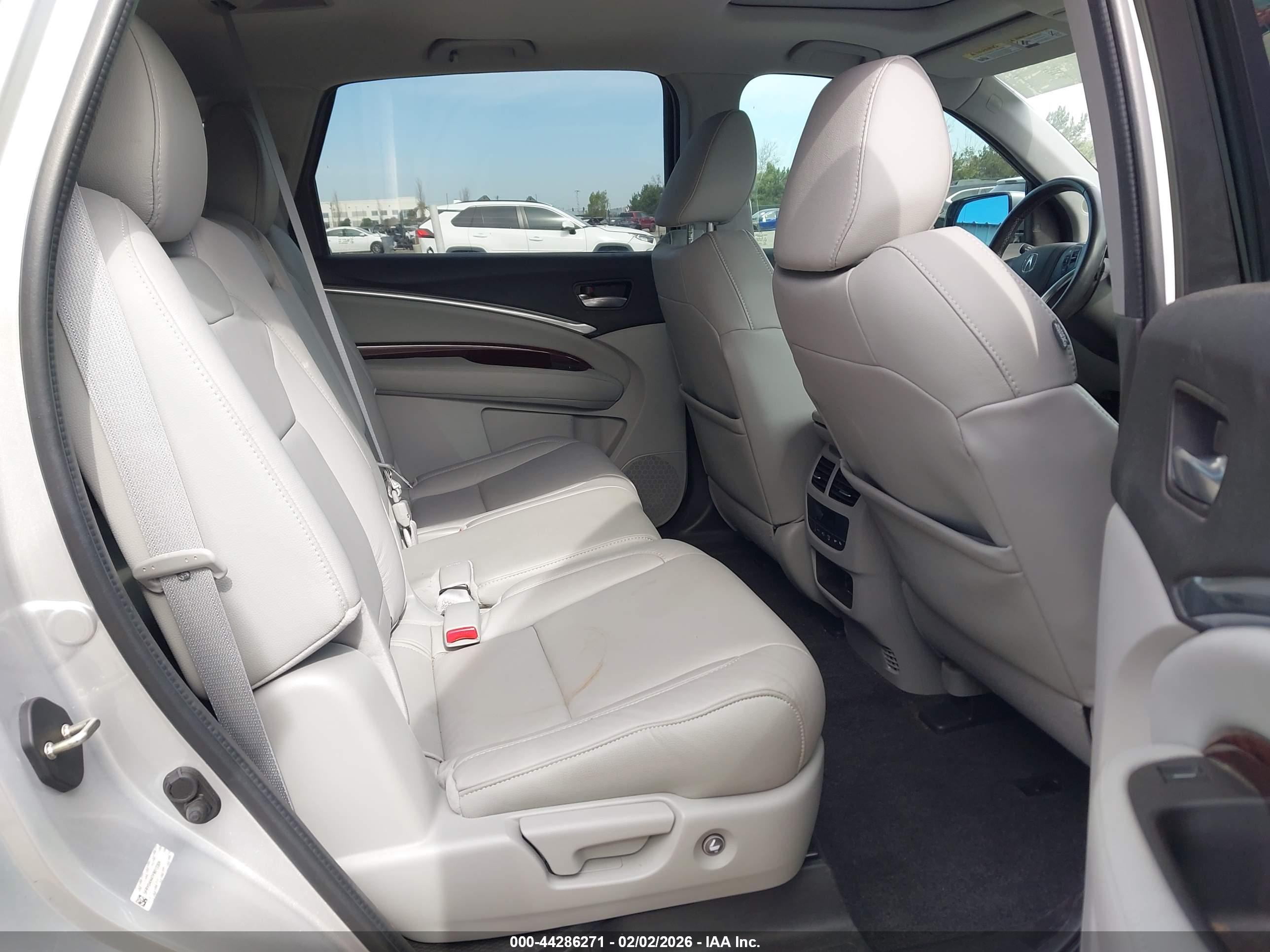 ACURA MDX image 8