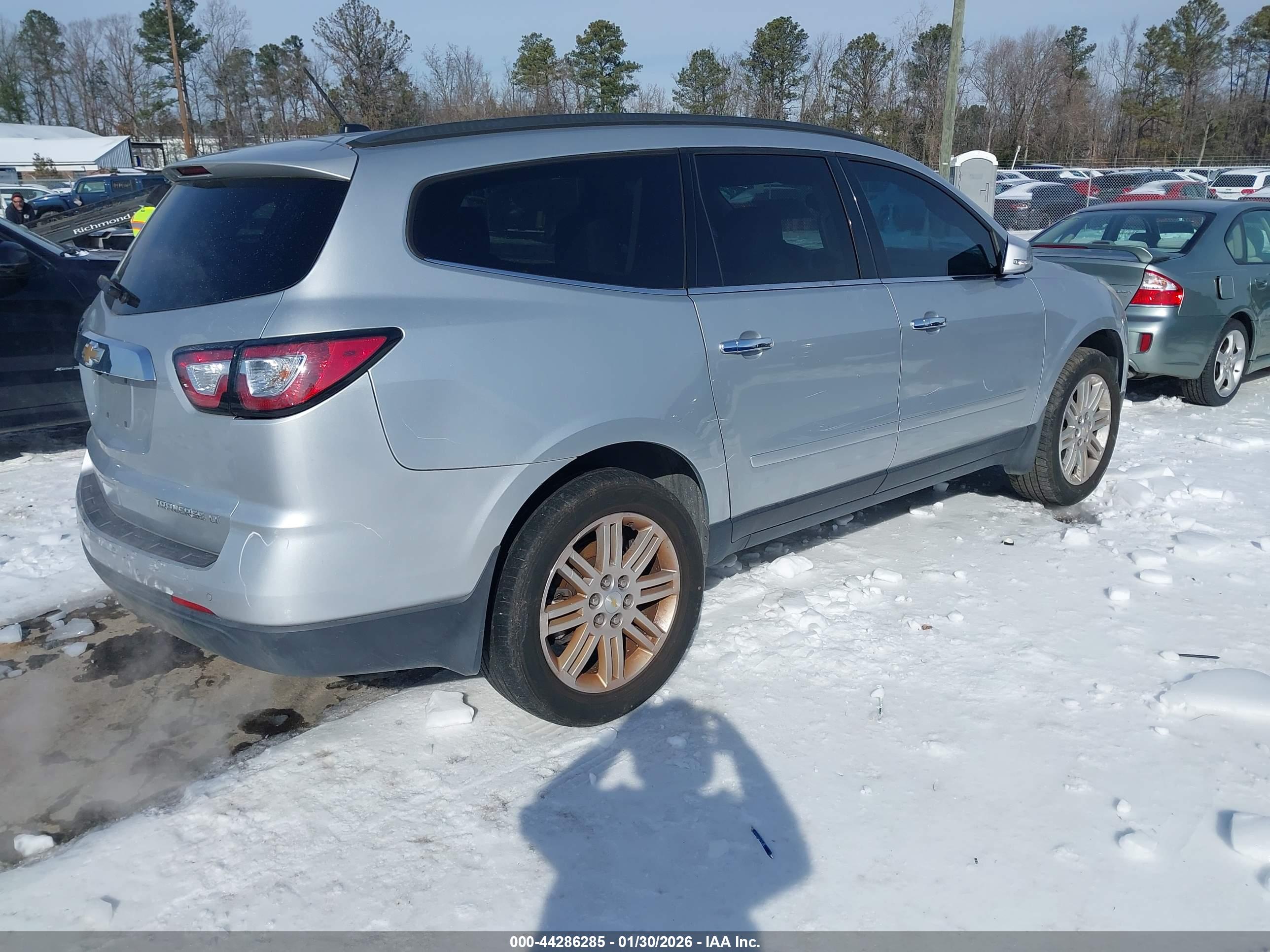 CHEVROLET TRAVERSE image 4