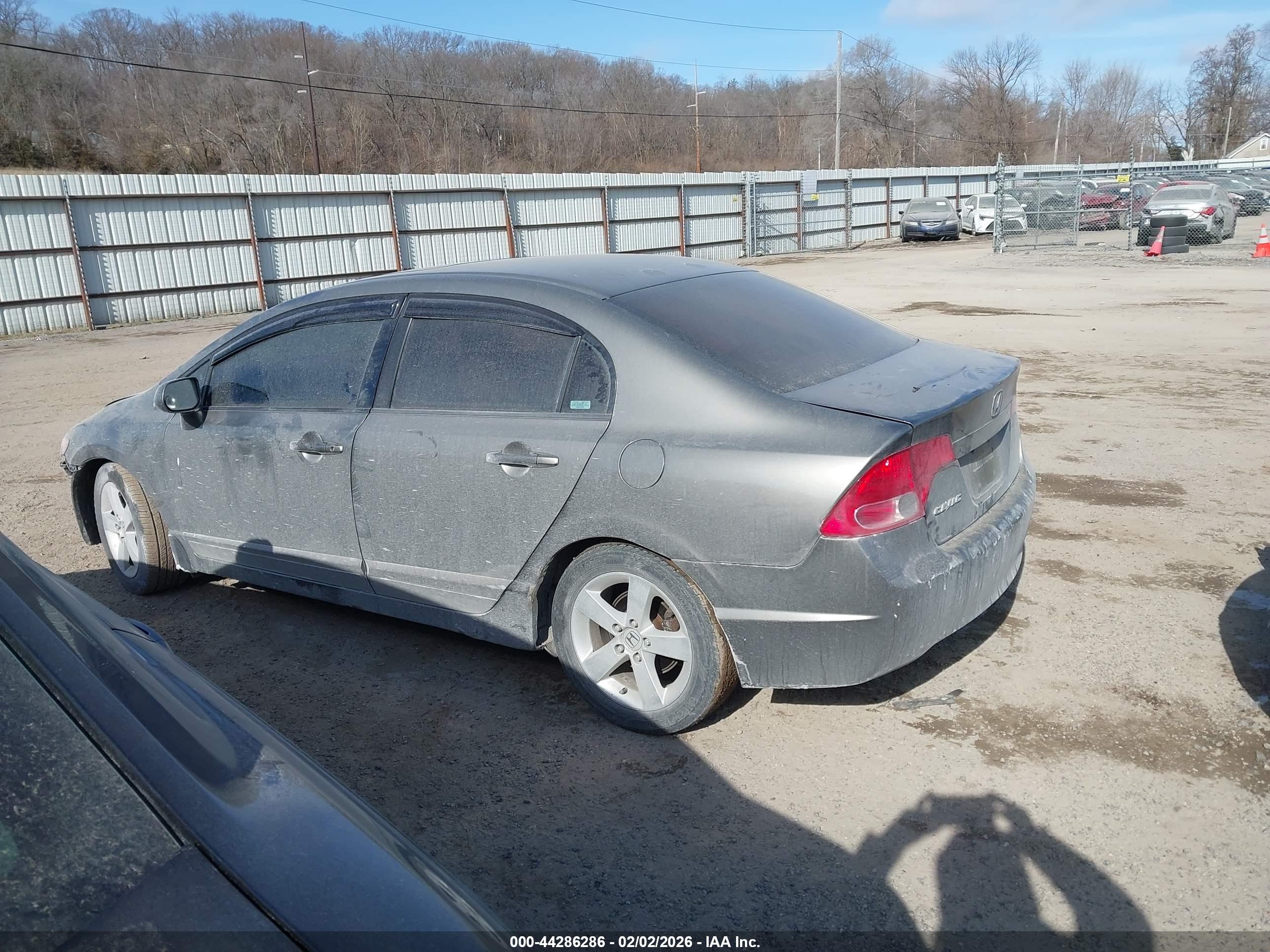 HONDA CIVIC image 3