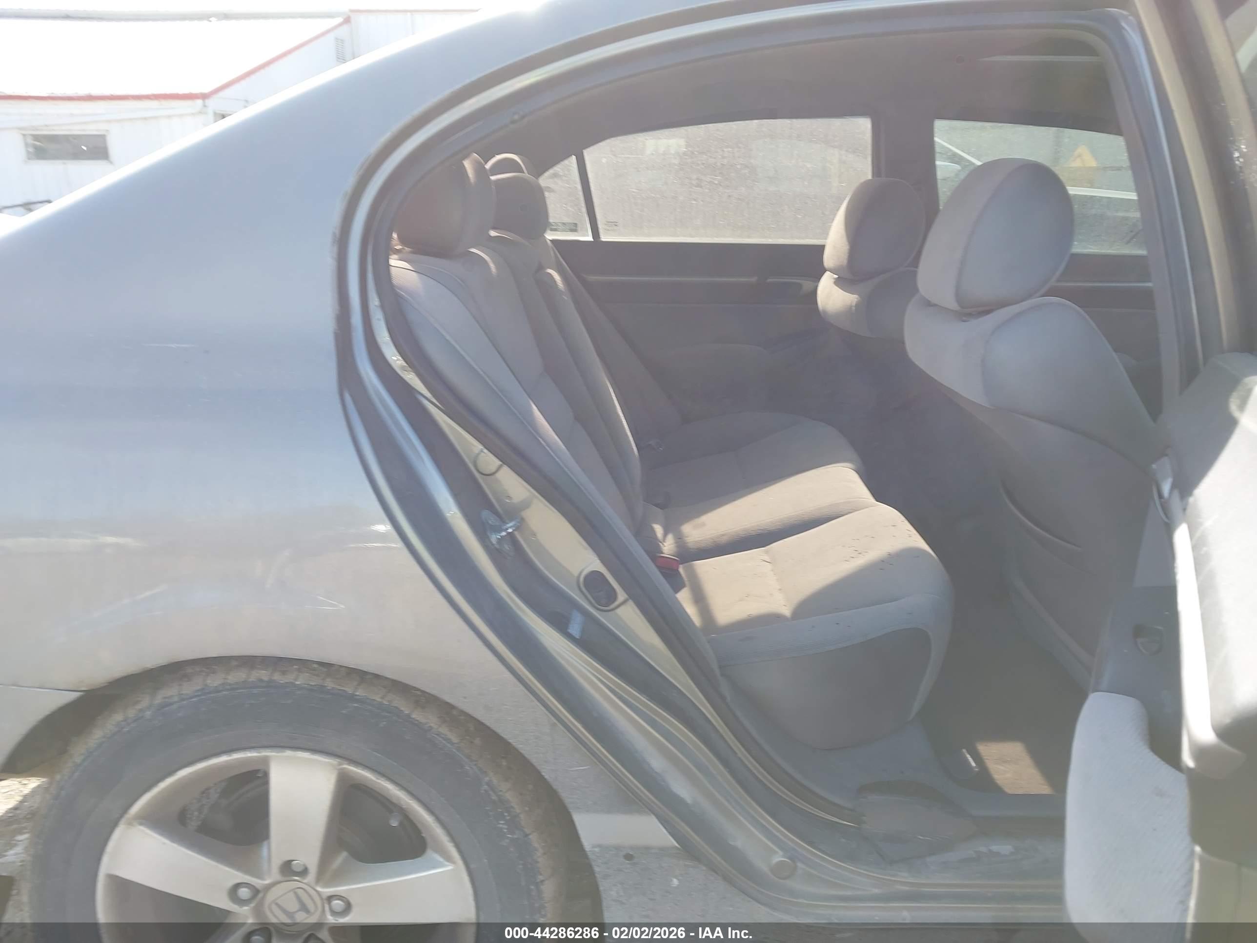 HONDA CIVIC image 8