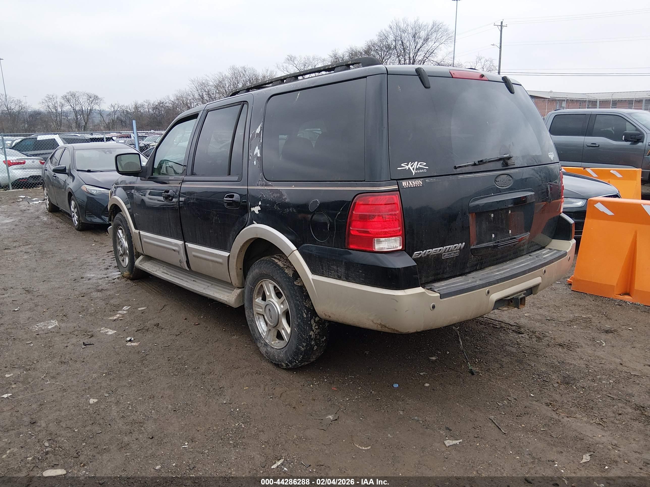 FORD EXPEDITION image 3