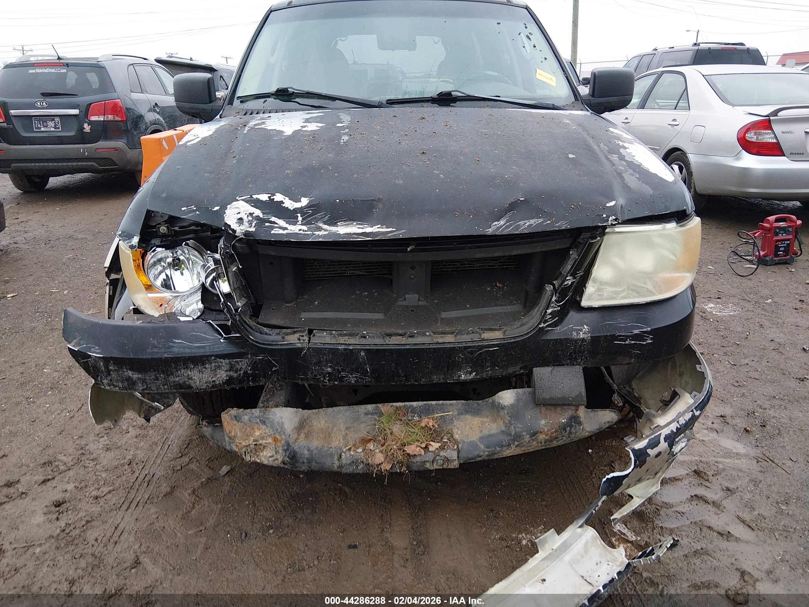 FORD EXPEDITION image 6