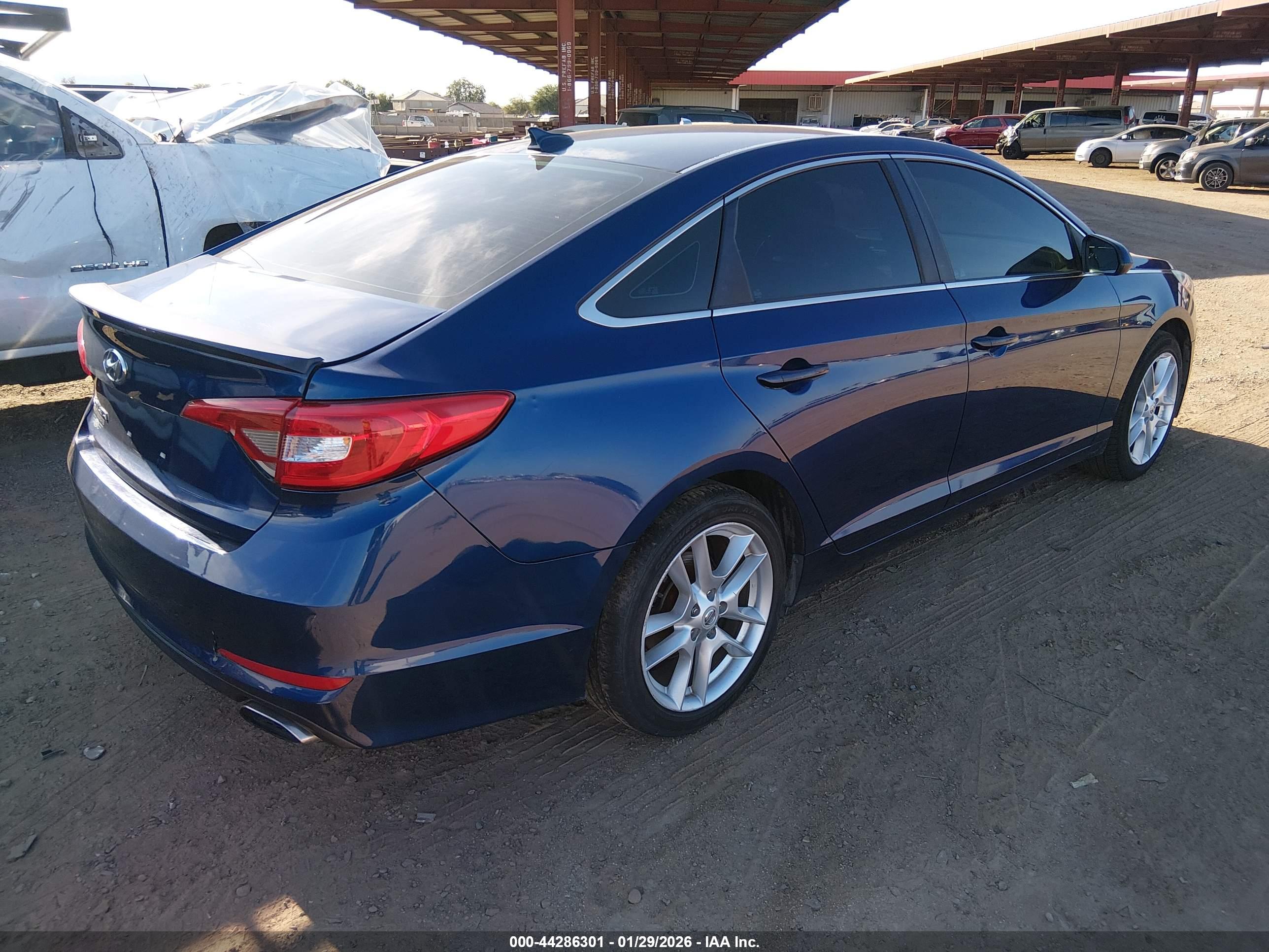 HYUNDAI SONATA image 4