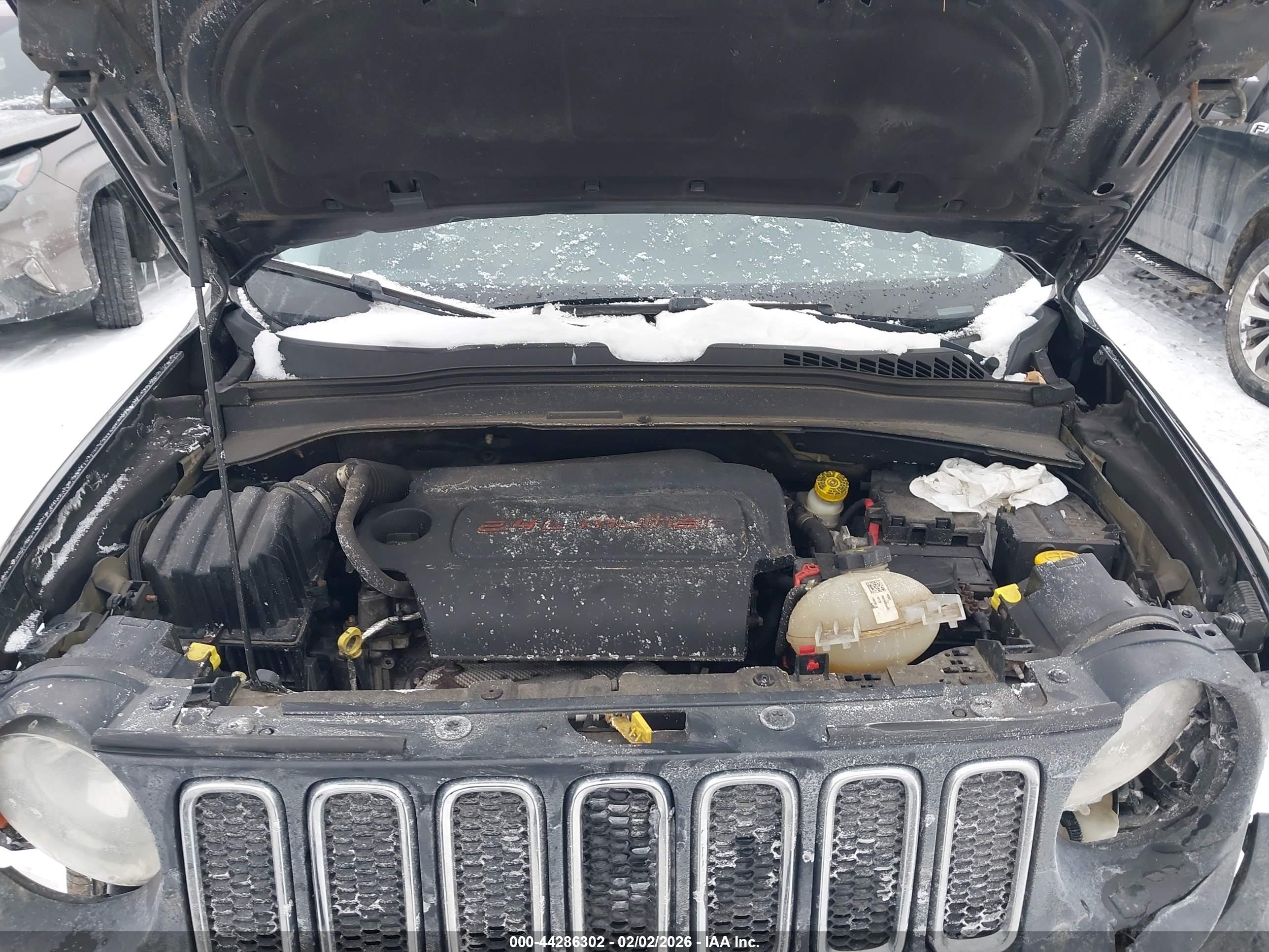 JEEP RENEGADE image 10