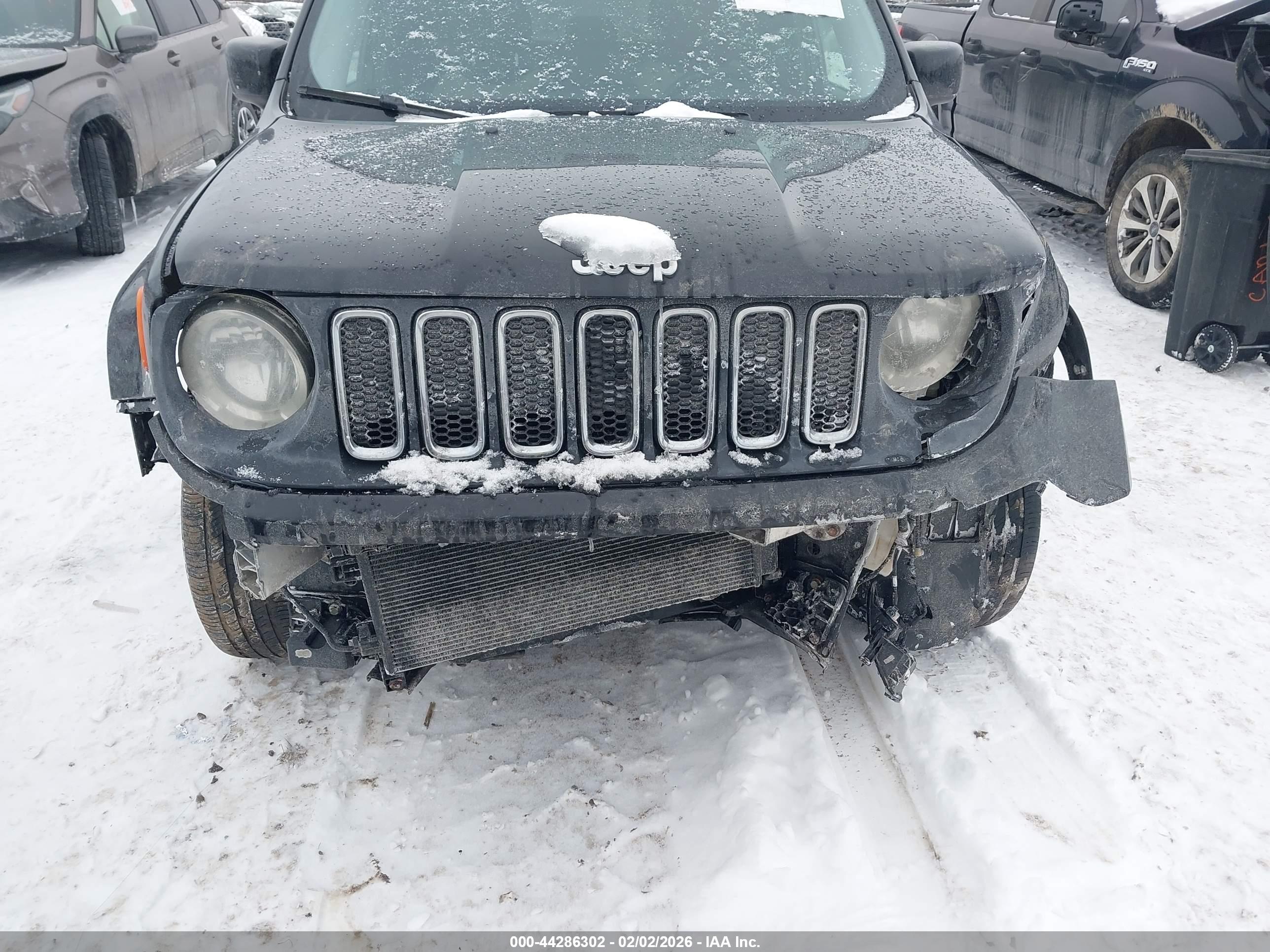 JEEP RENEGADE image 6