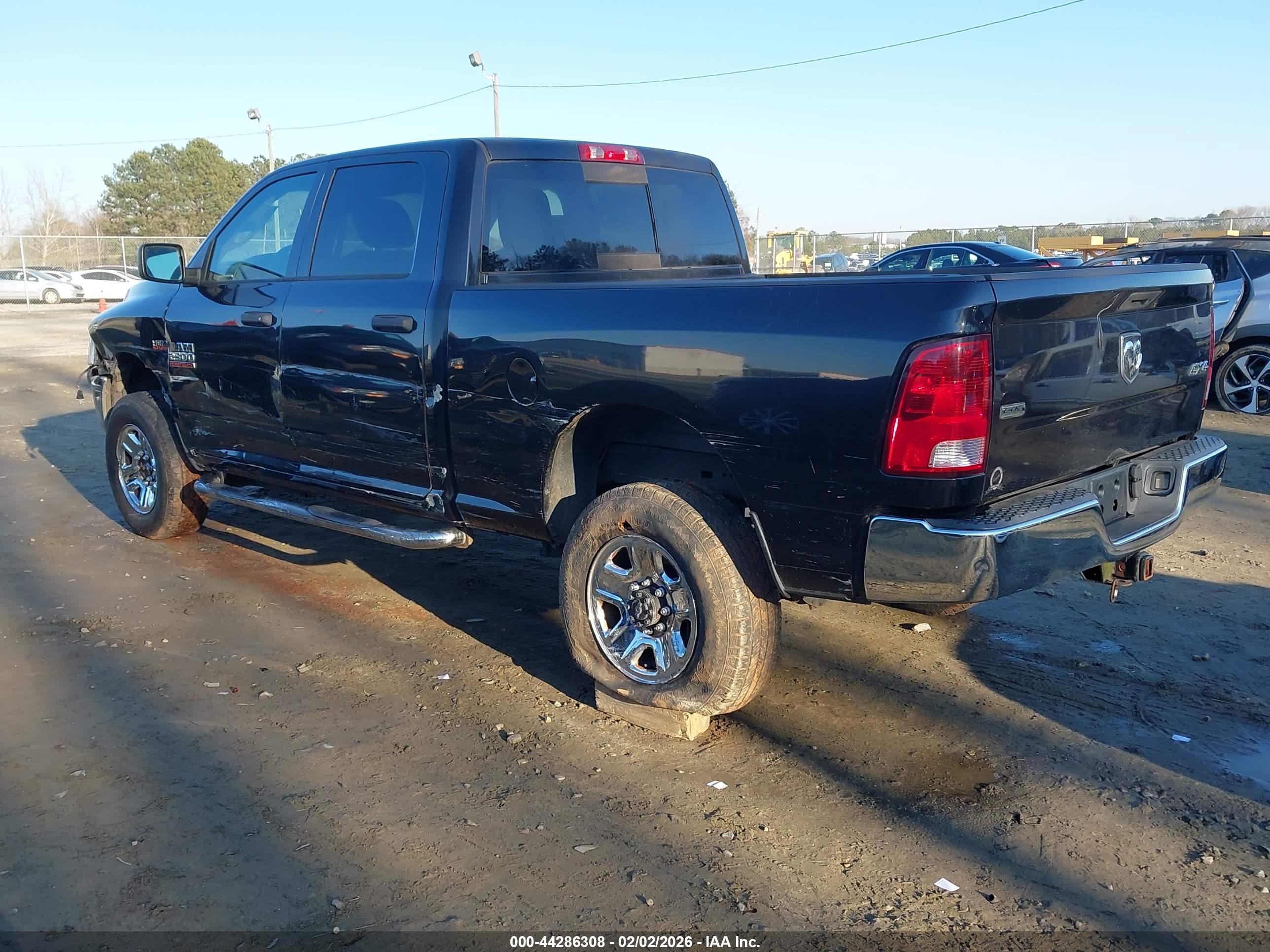 RAM 2500 image 3