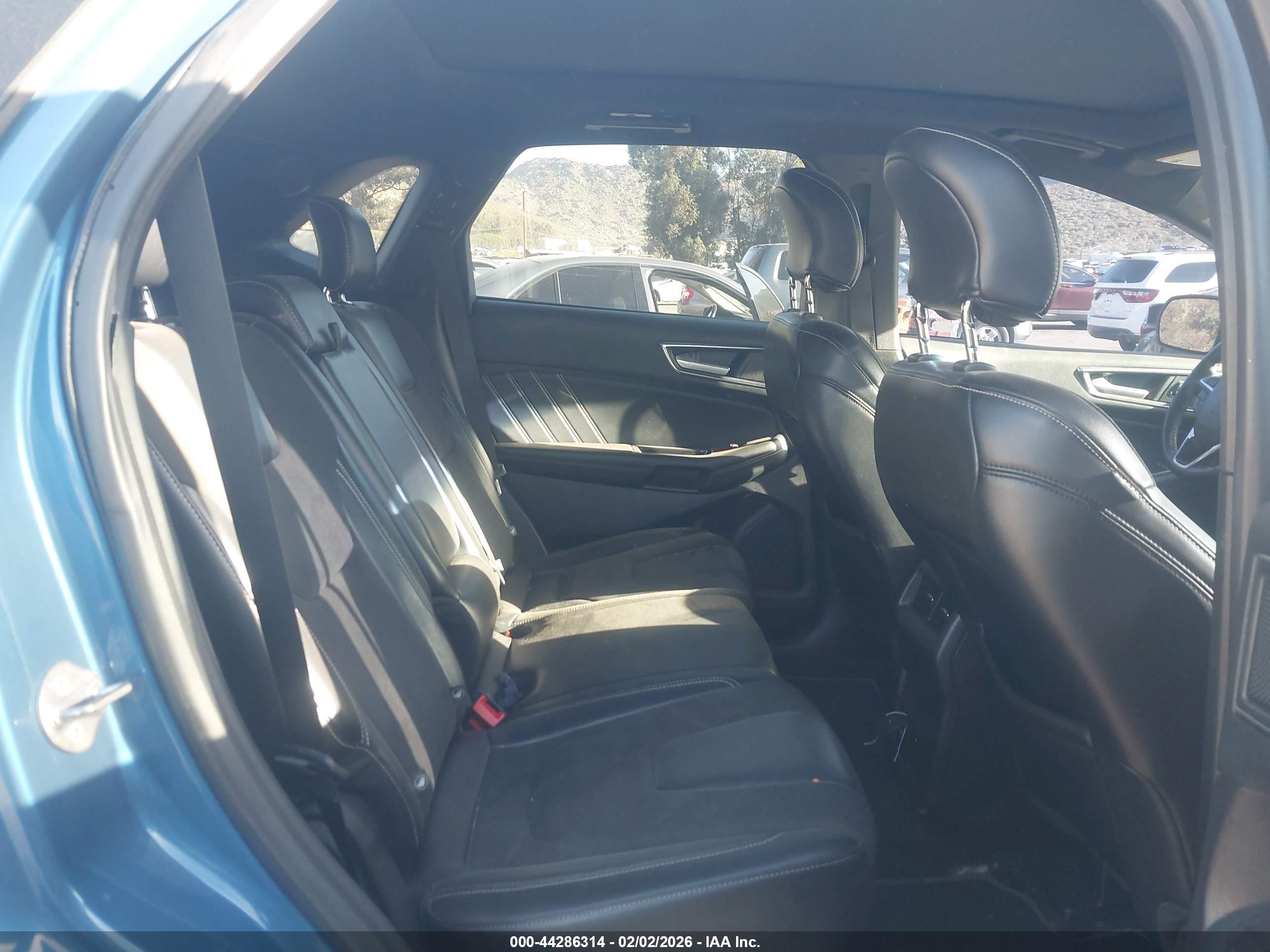 FORD EDGE image 8