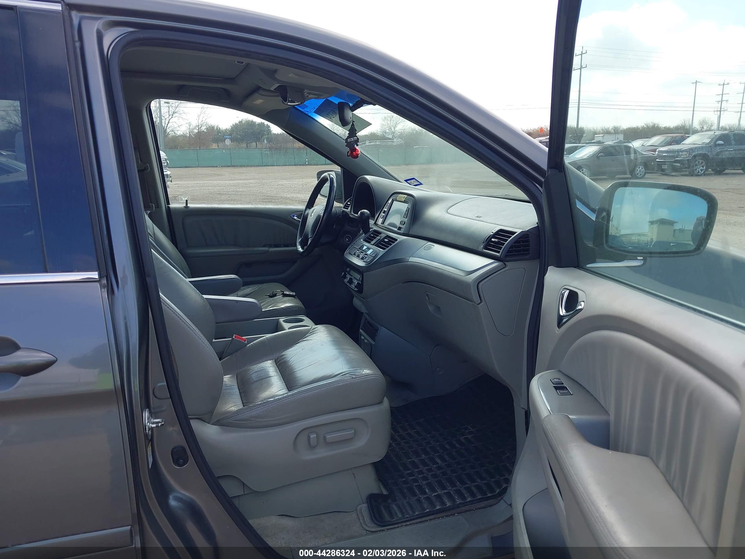 HONDA ODYSSEY image 5