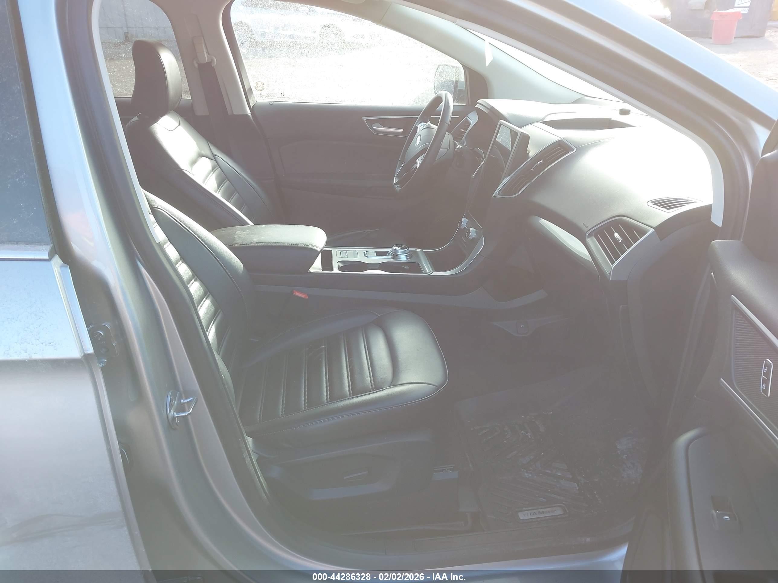 FORD EDGE image 5