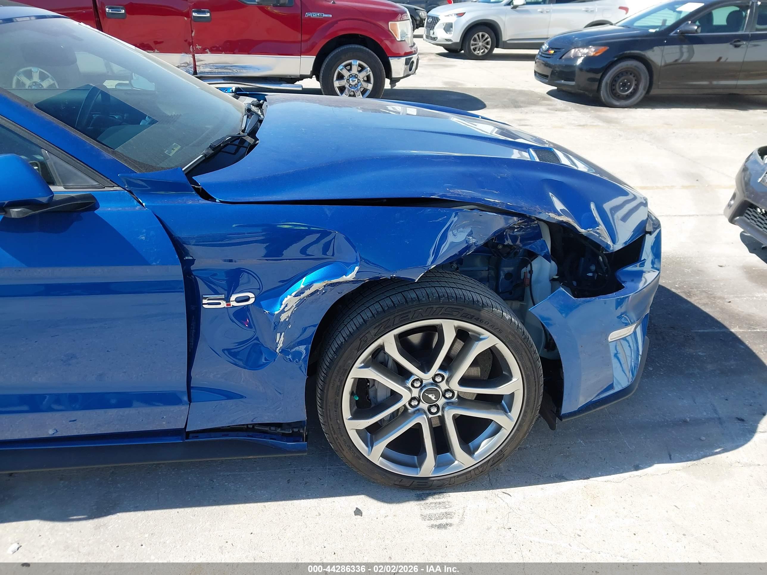 FORD MUSTANG image 6