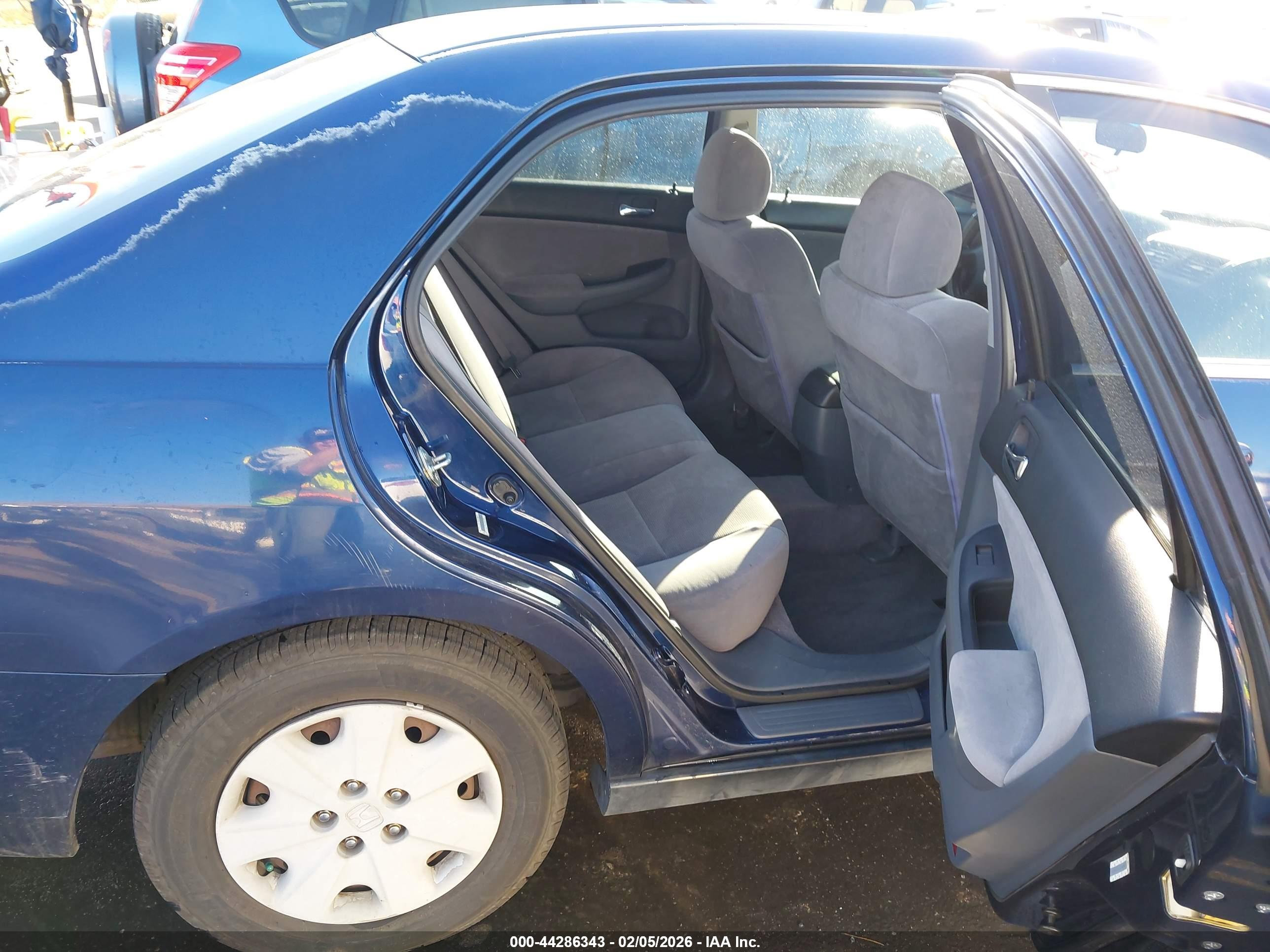HONDA ACCORD image 8