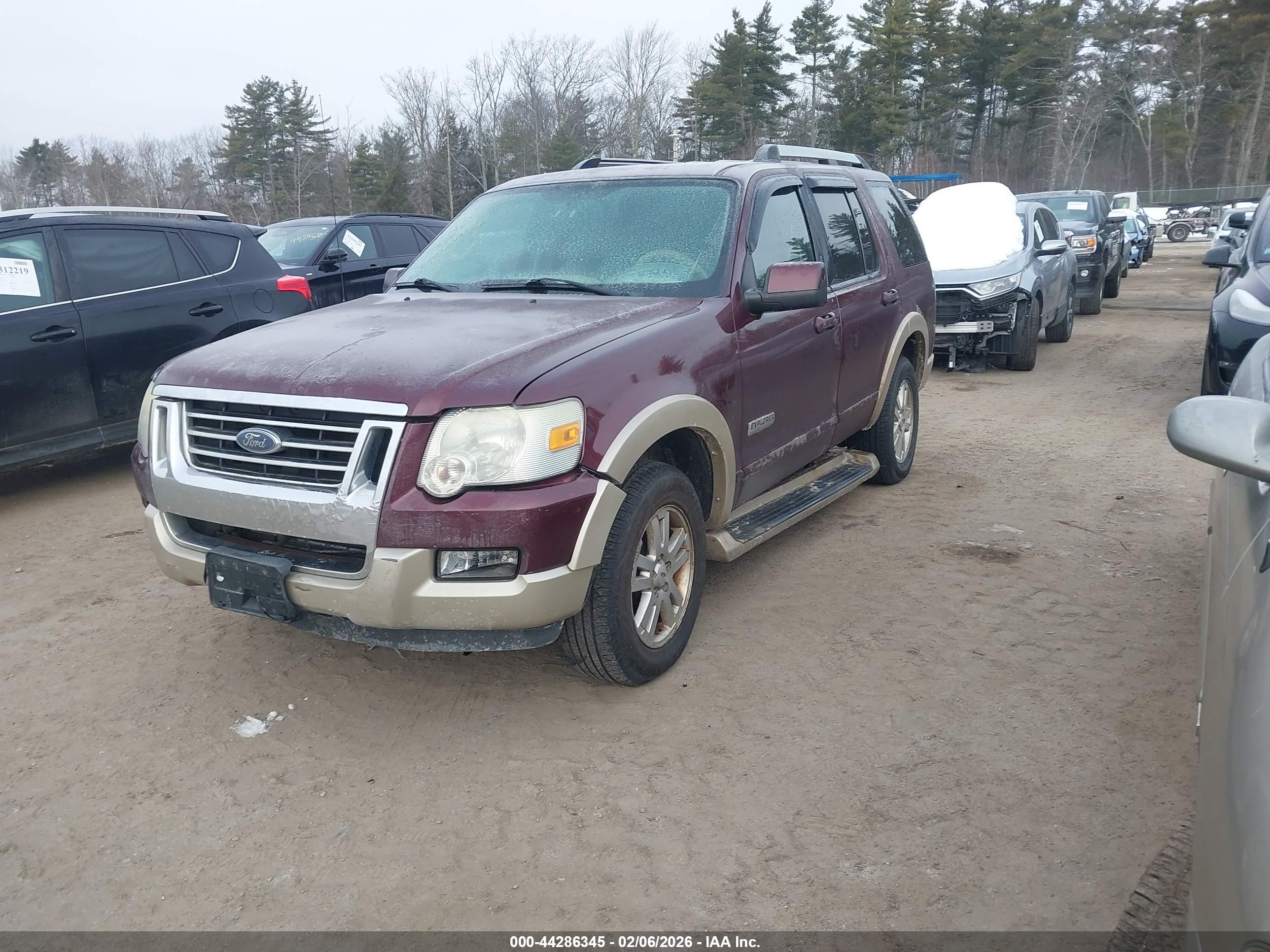 FORD EXPLORER image 2