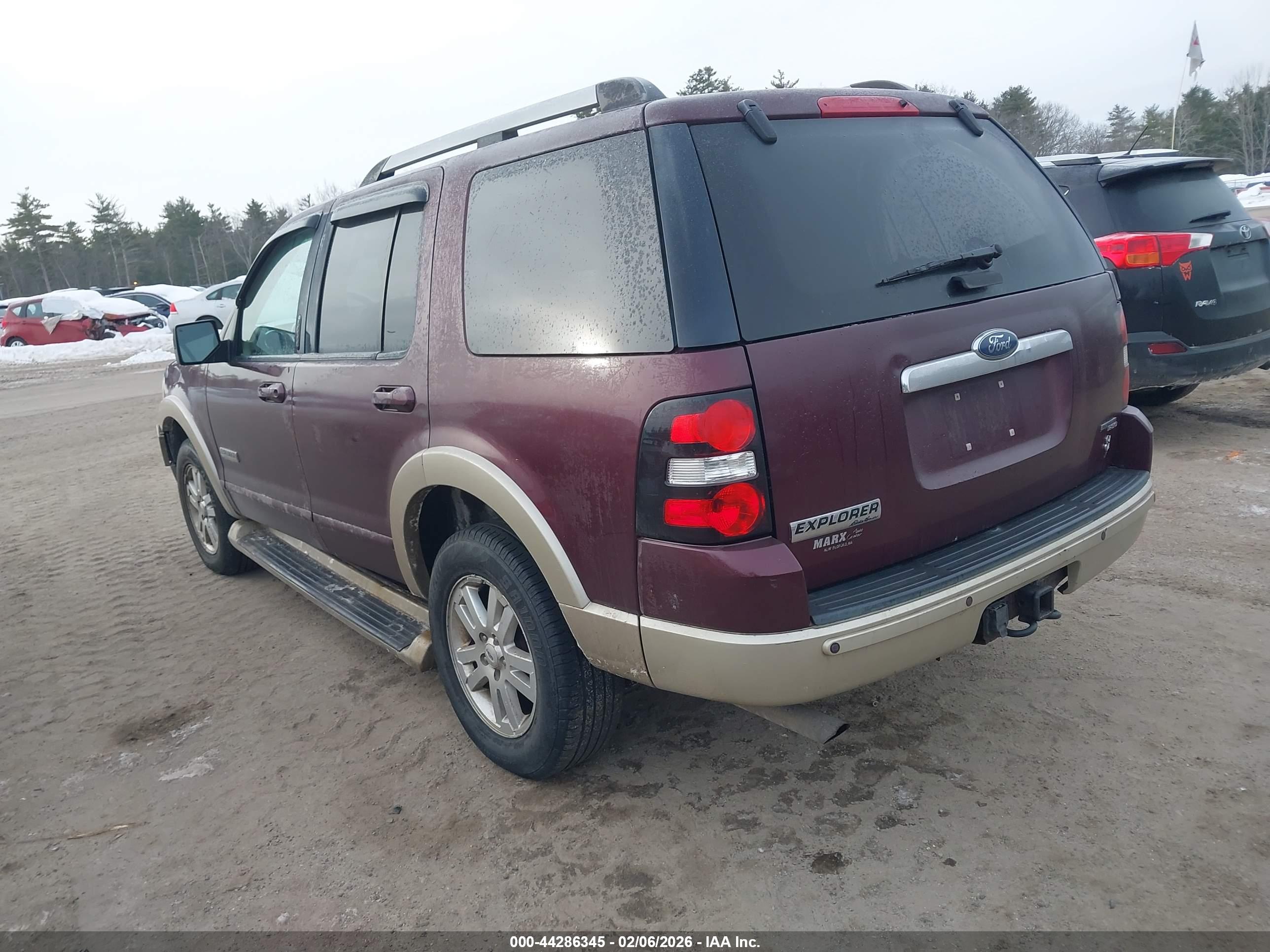 FORD EXPLORER image 3