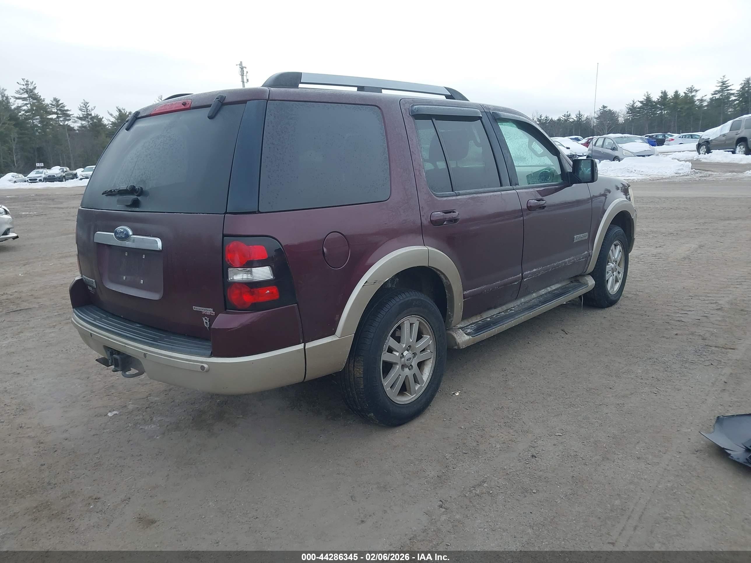 FORD EXPLORER image 4