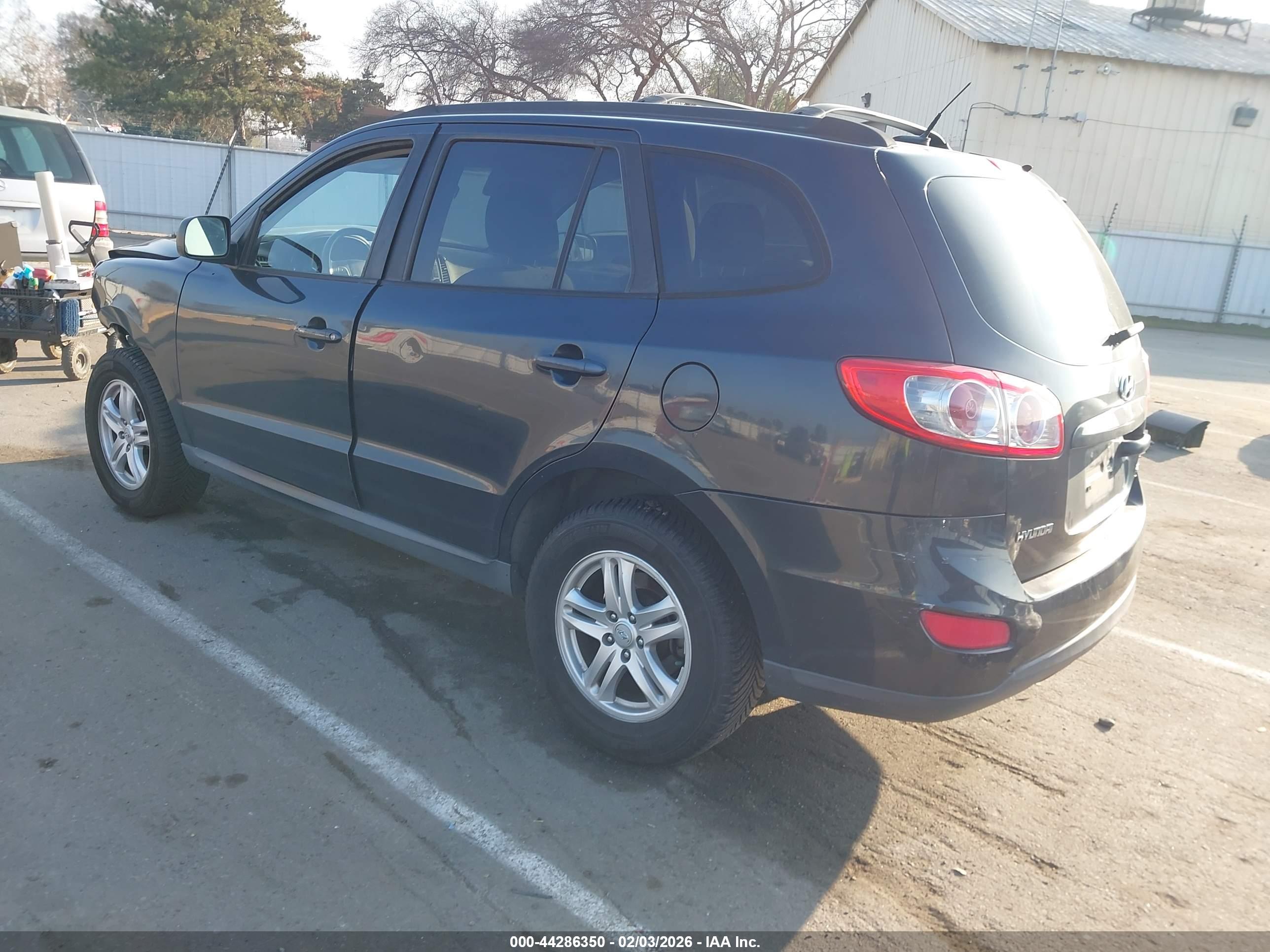 HYUNDAI SANTA image 3