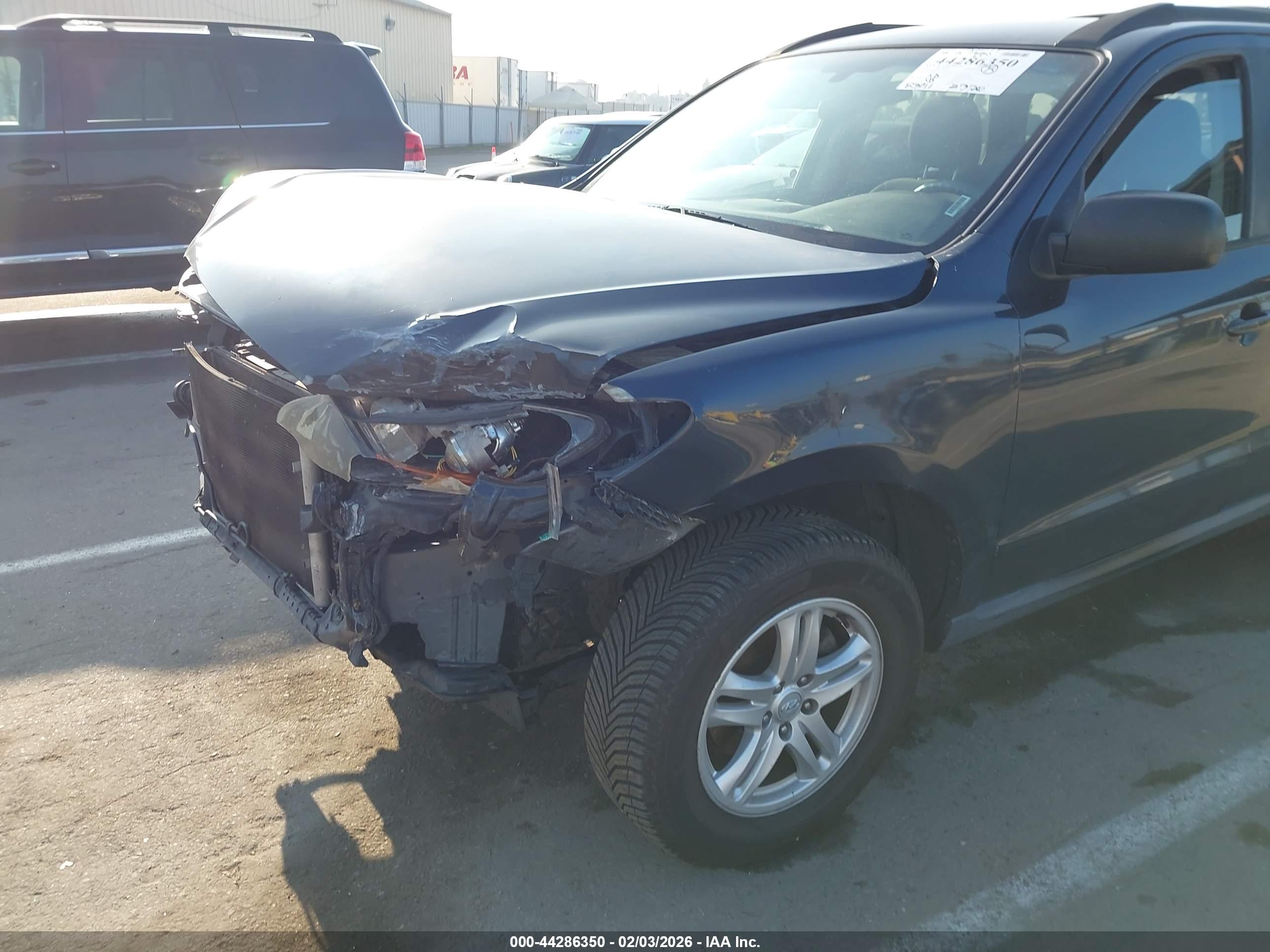 HYUNDAI SANTA image 6