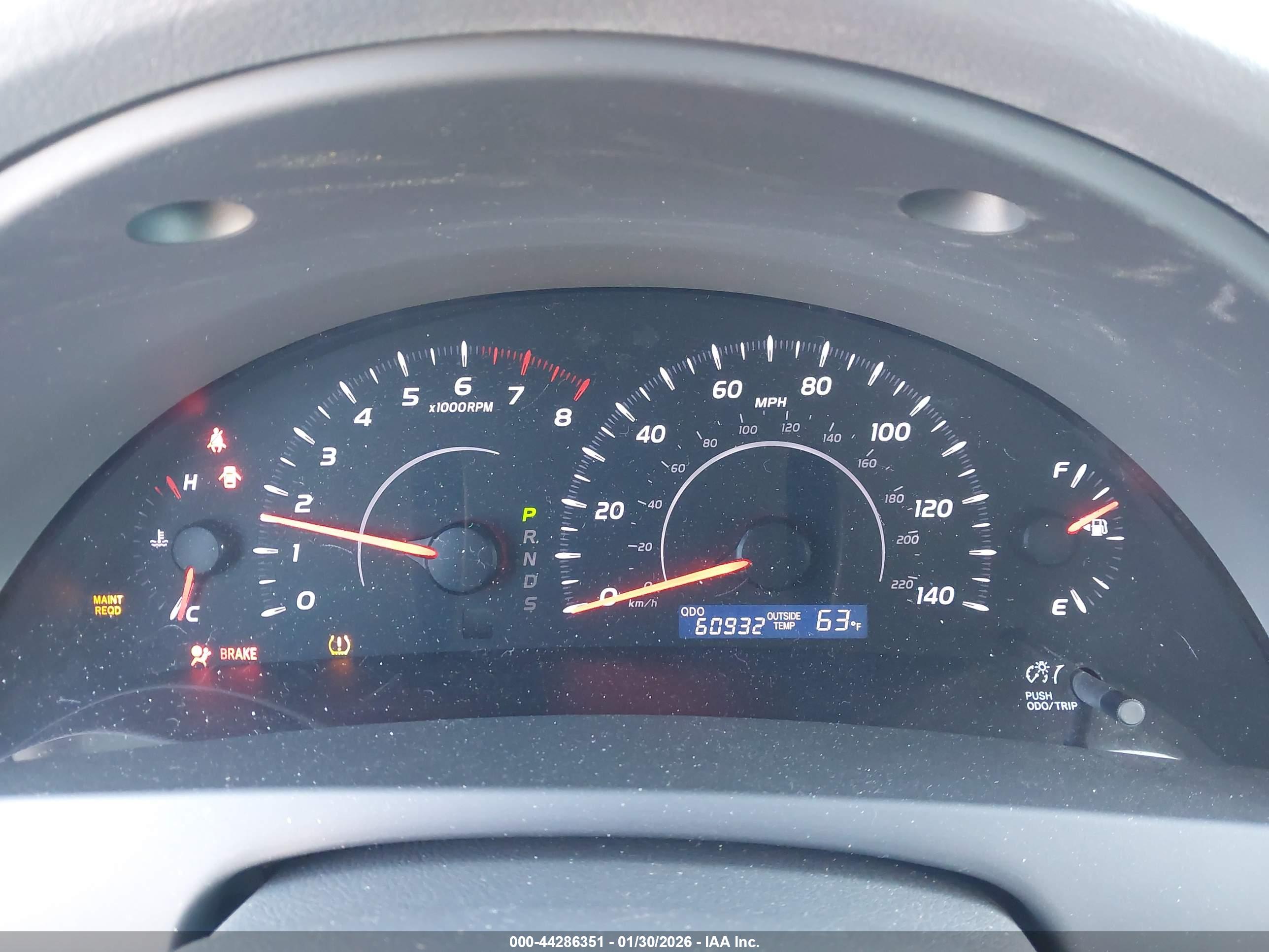 TOYOTA CAMRY image 7