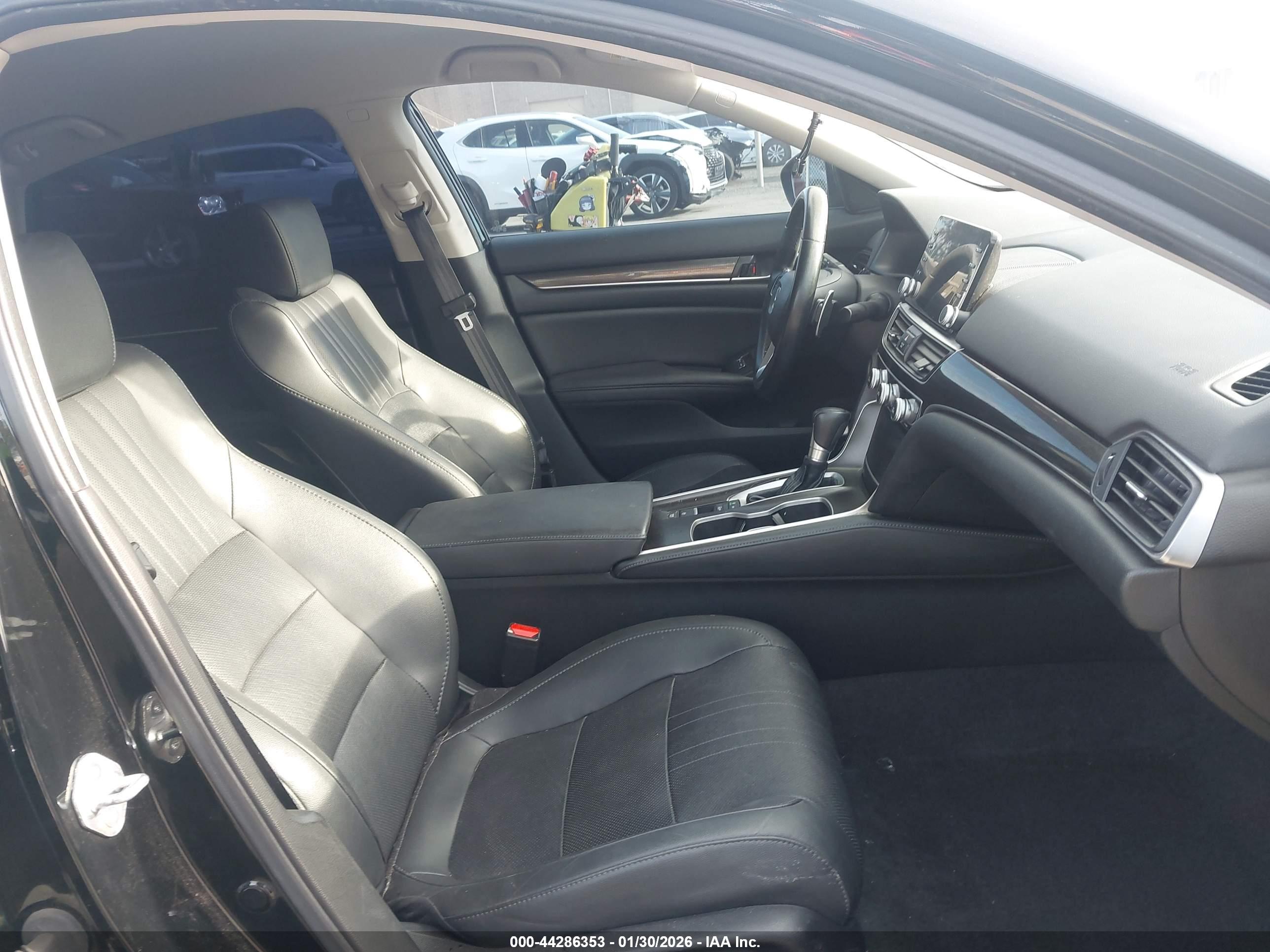 HONDA ACCORD image 5