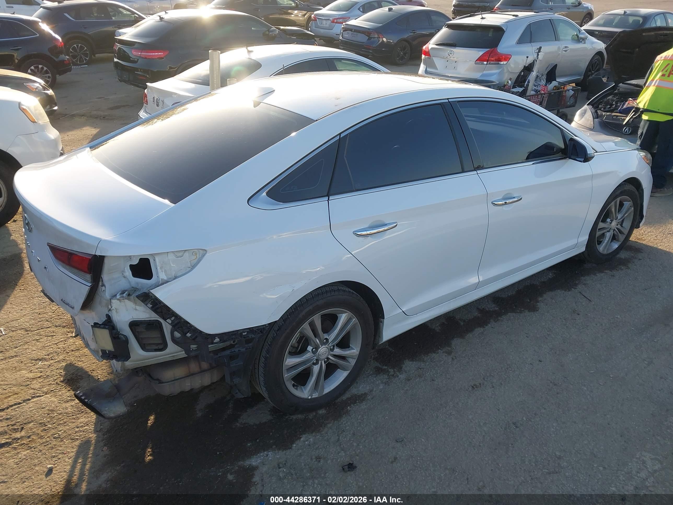 HYUNDAI SONATA image 4