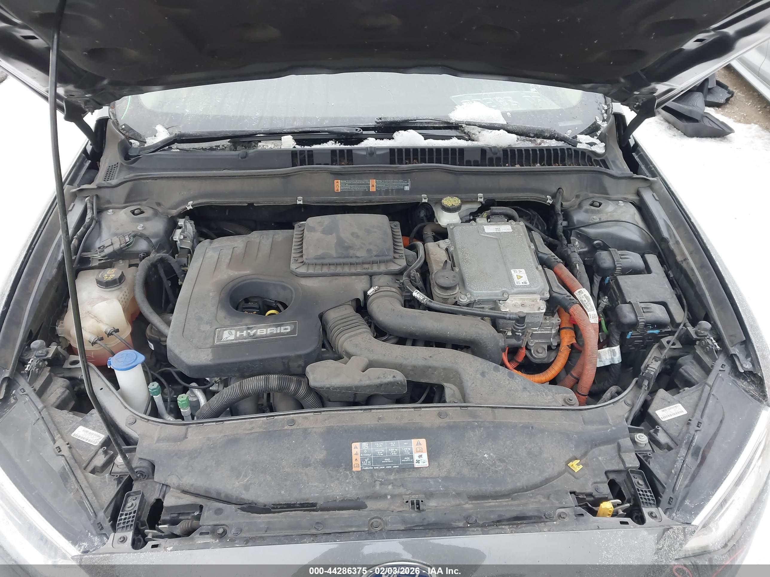 FORD FUSION image 10