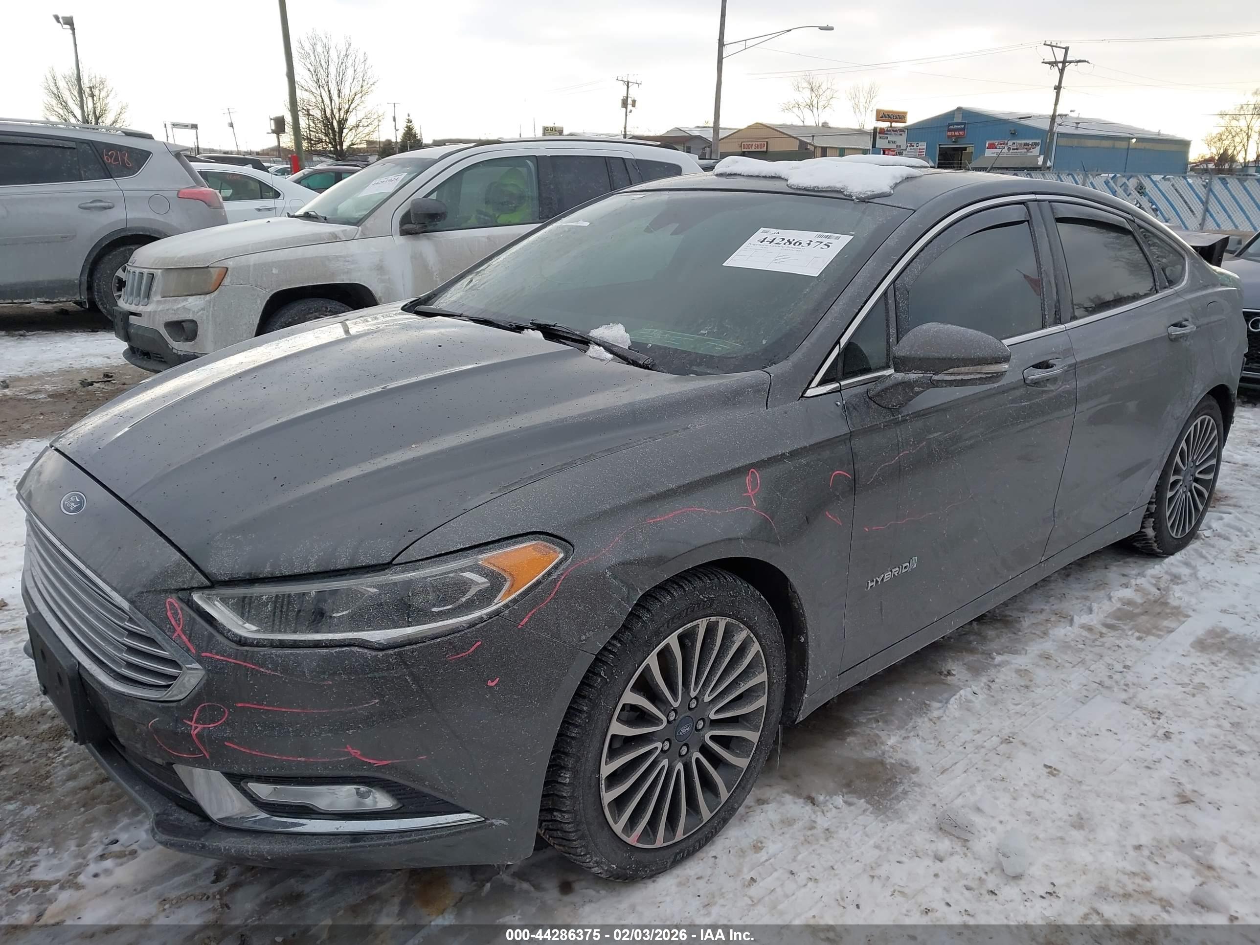 FORD FUSION image 2