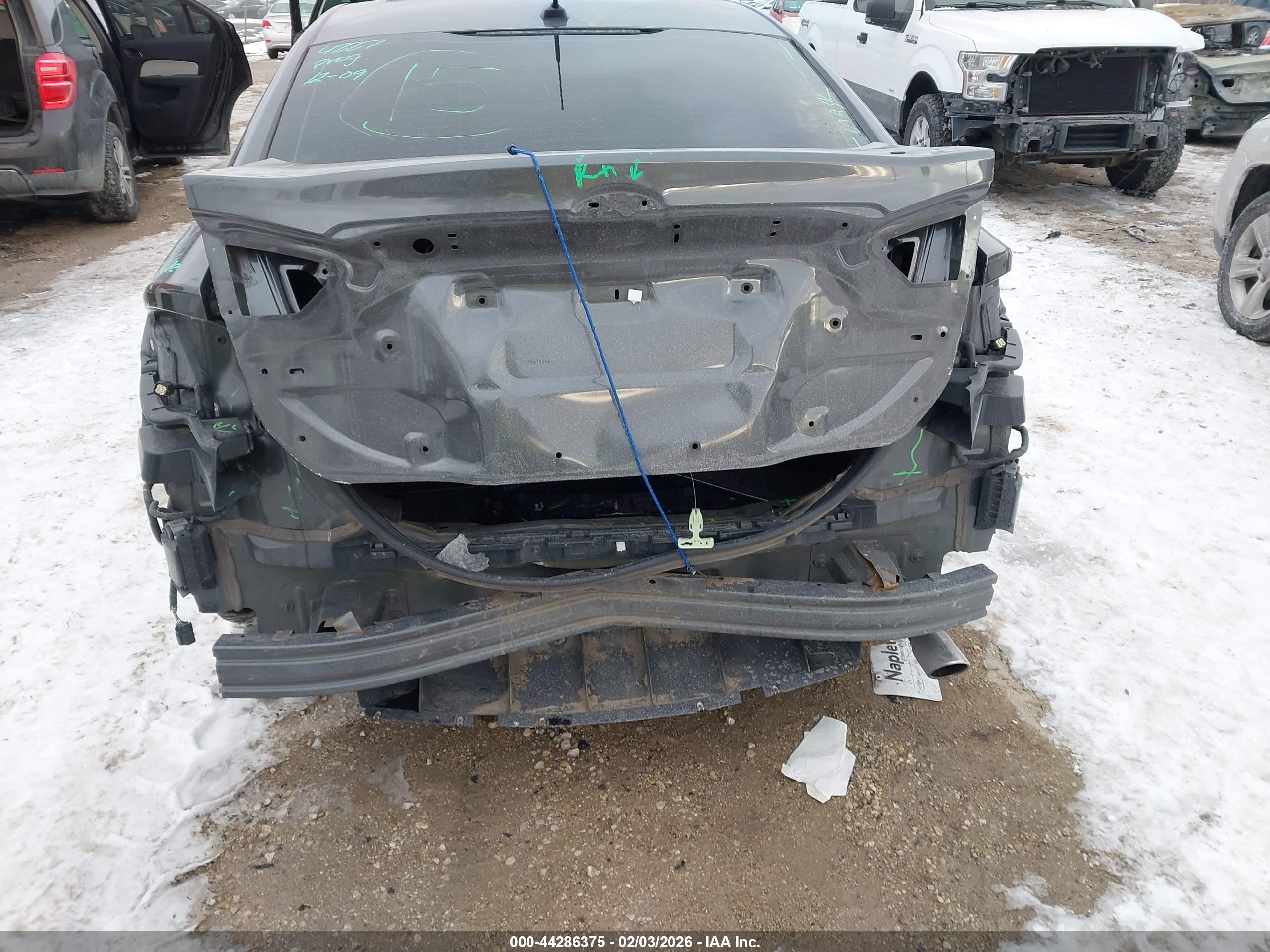 FORD FUSION image 6