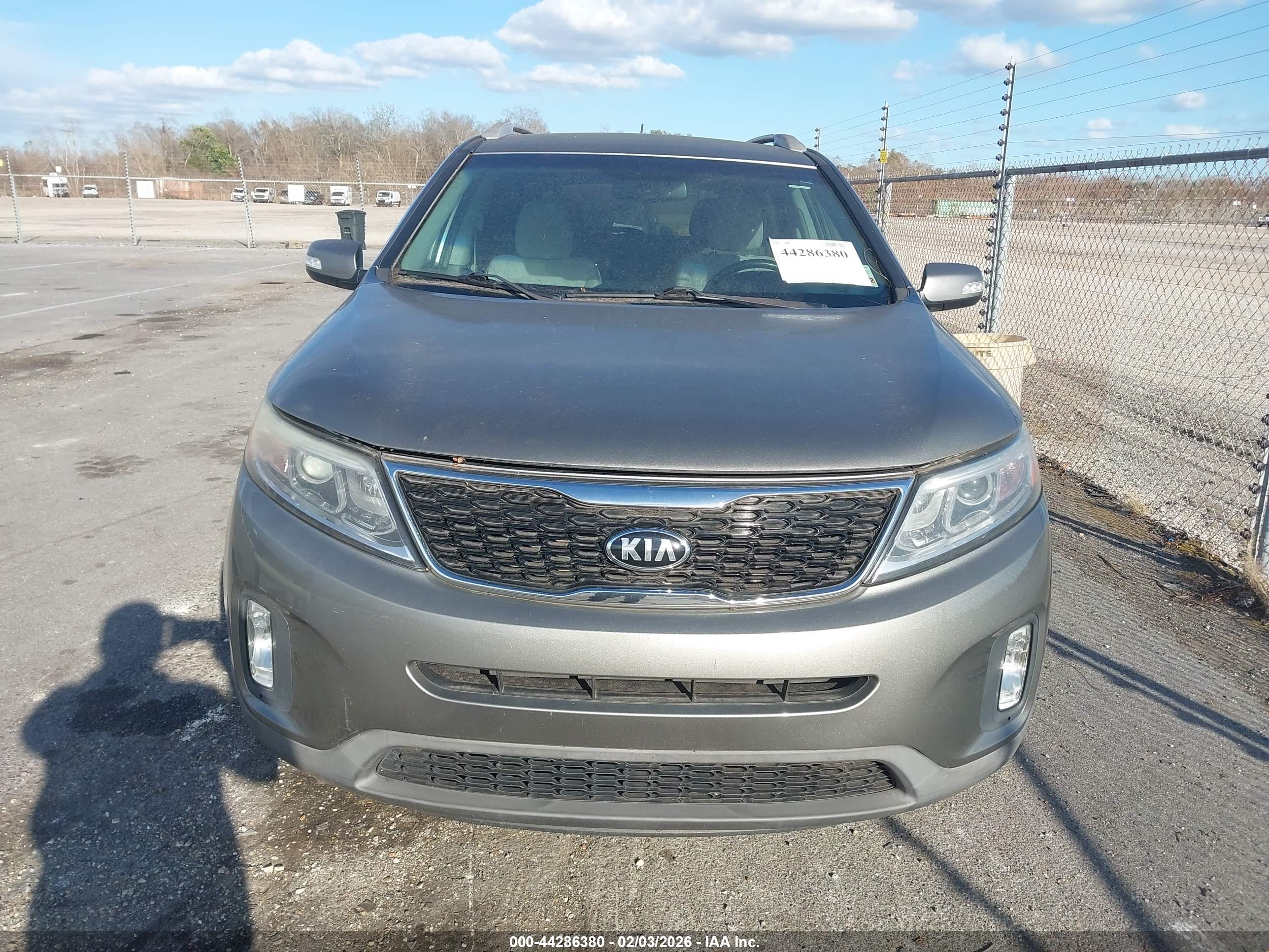 KIA SORENTO image 6