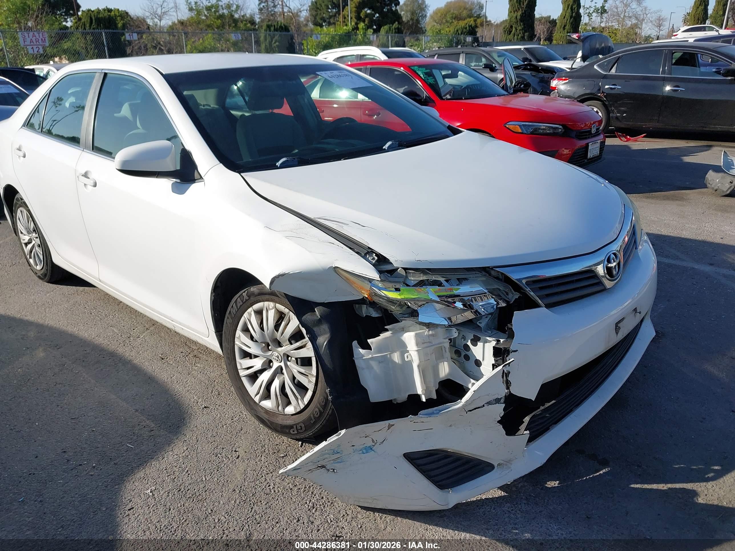 TOYOTA CAMRY image 6
